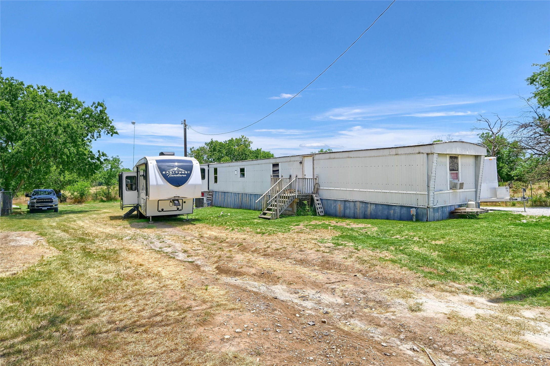 3291 FM 372