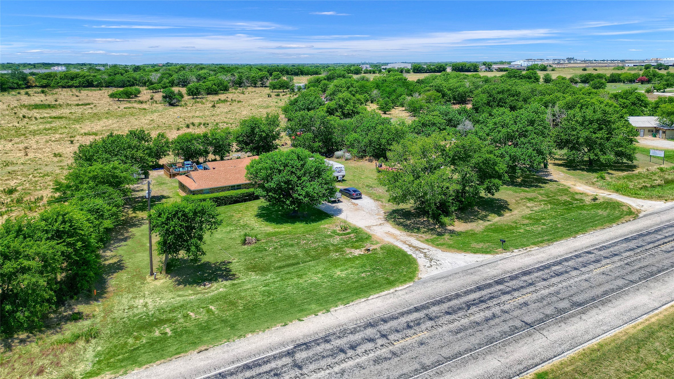 3291 FM 372