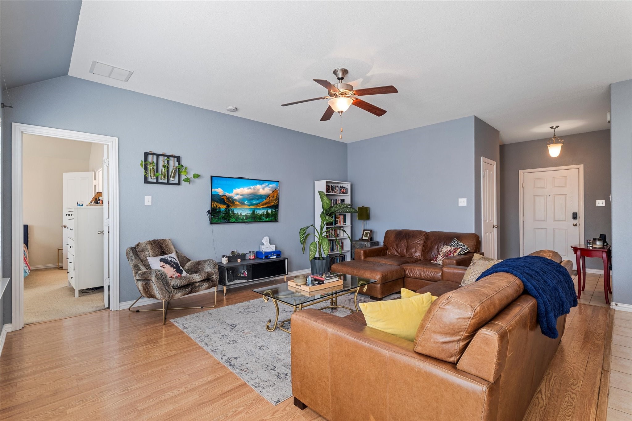 2416 Castle Creek Drive