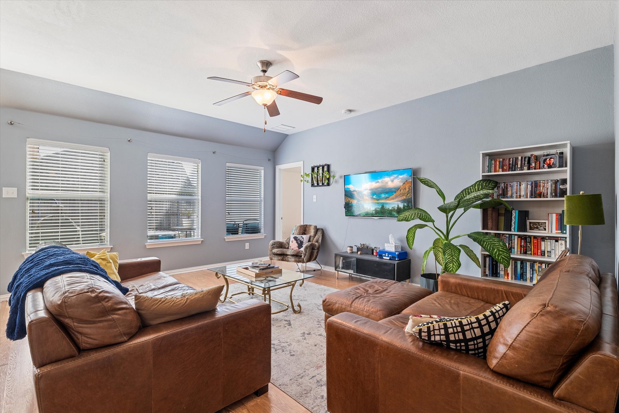 2416 Castle Creek Drive