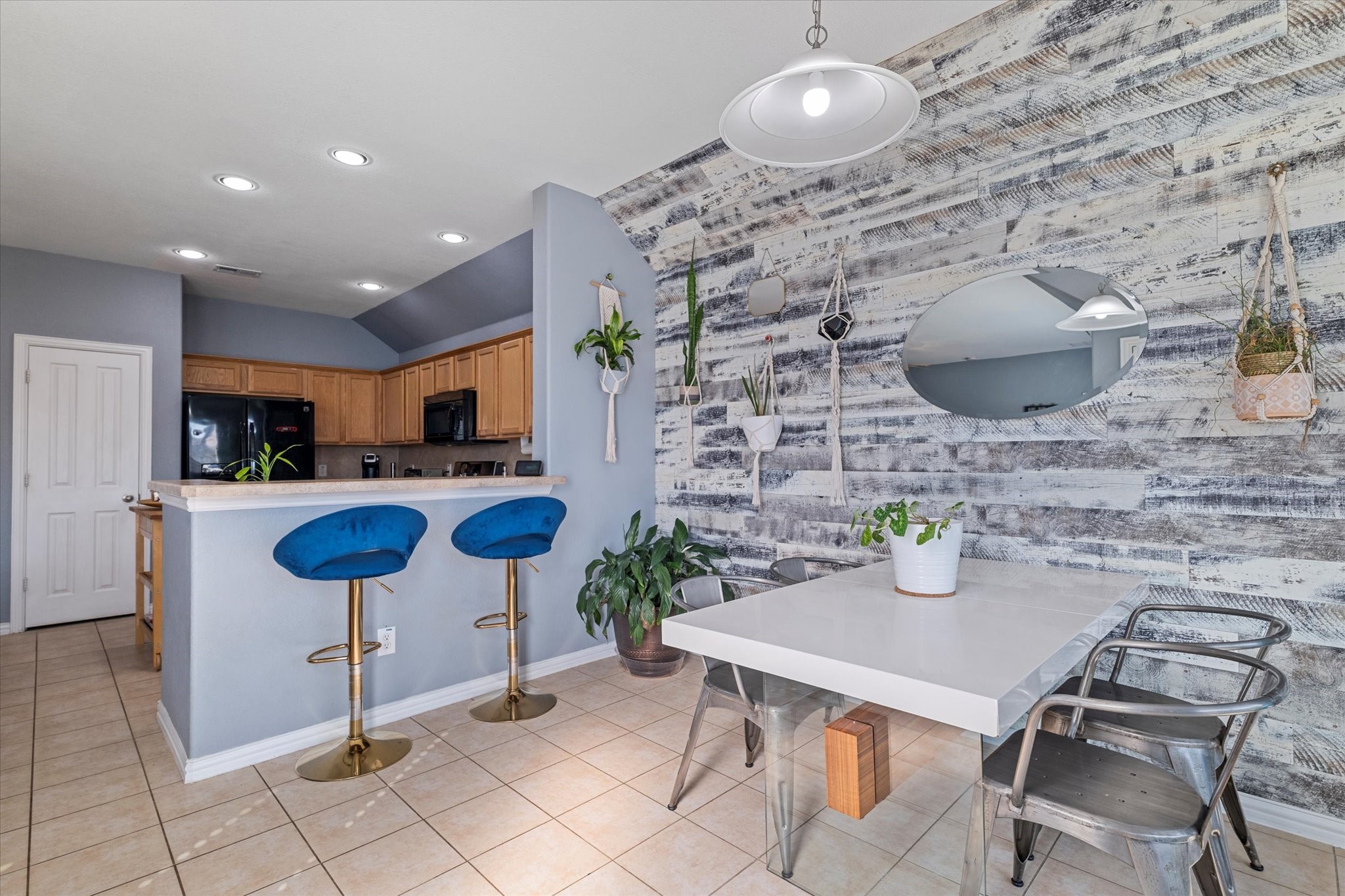 2416 Castle Creek Drive