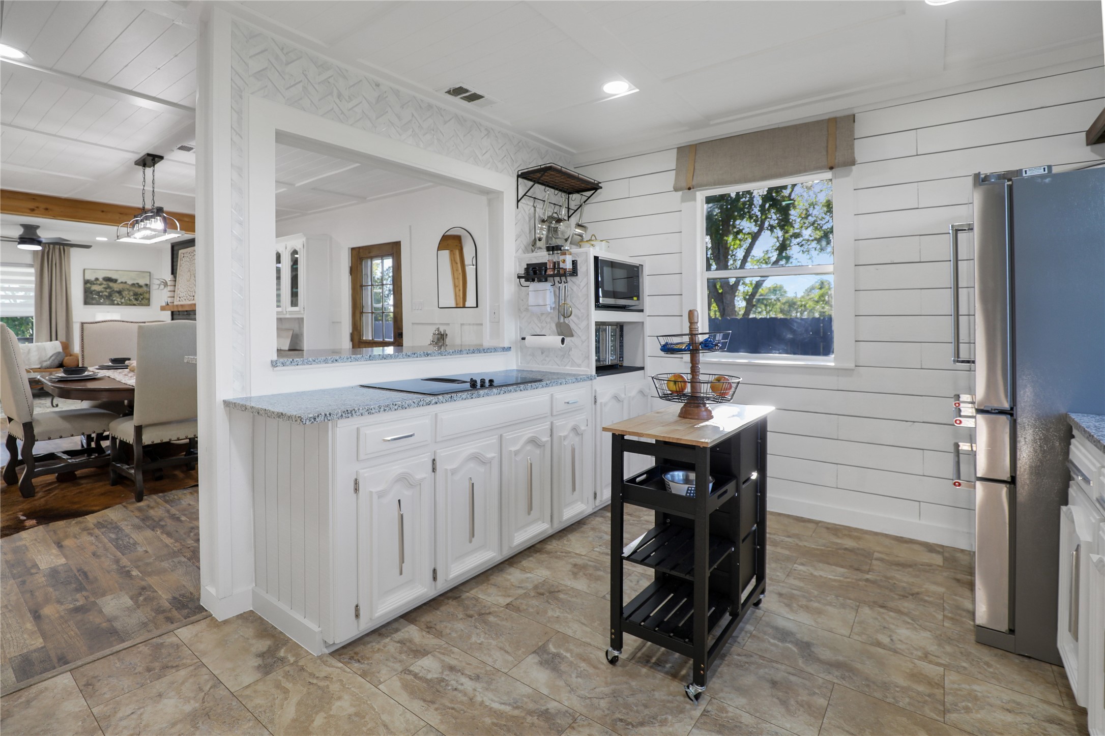 2171 Cedar Road