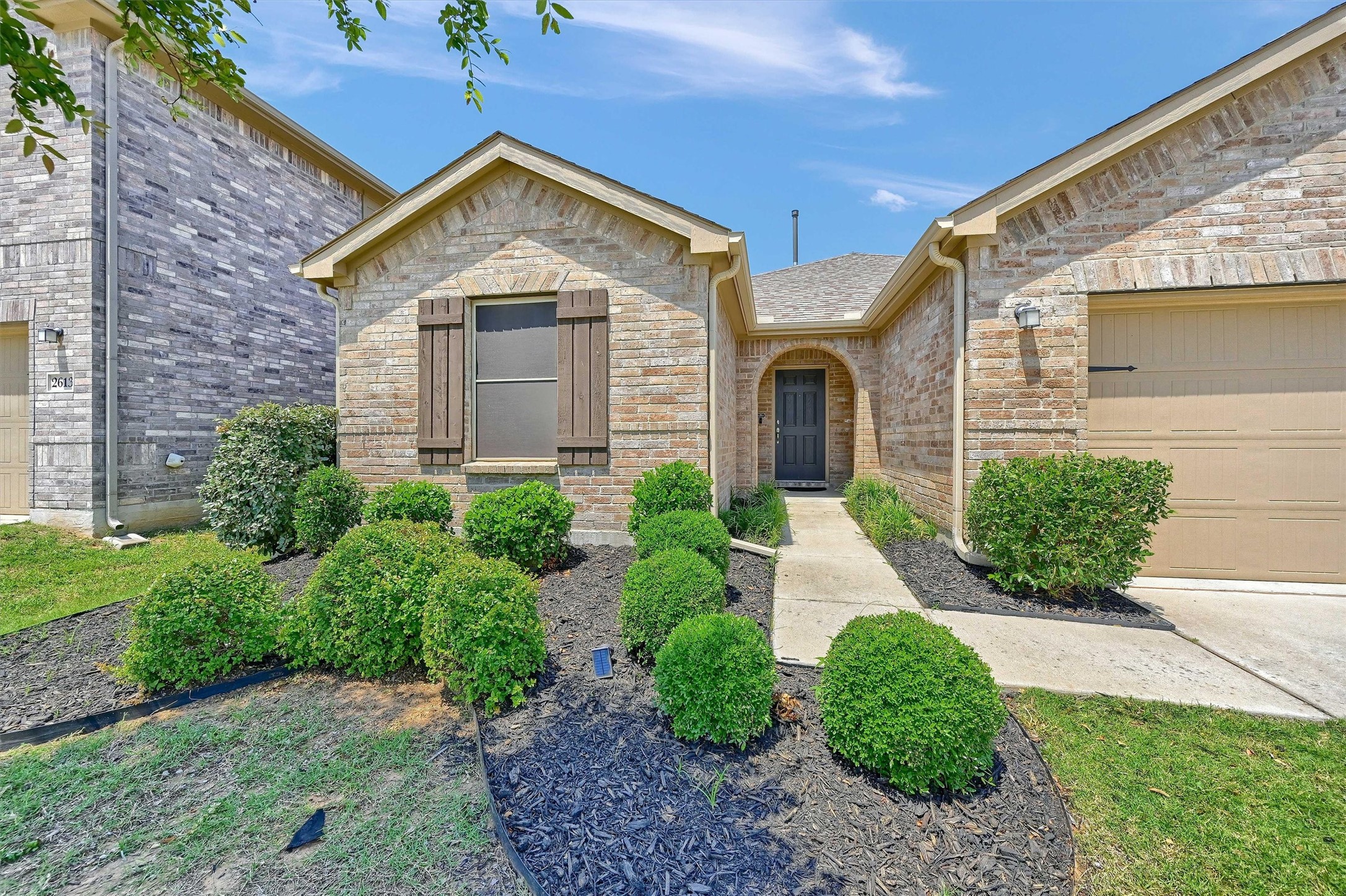 2617 Warren Lane