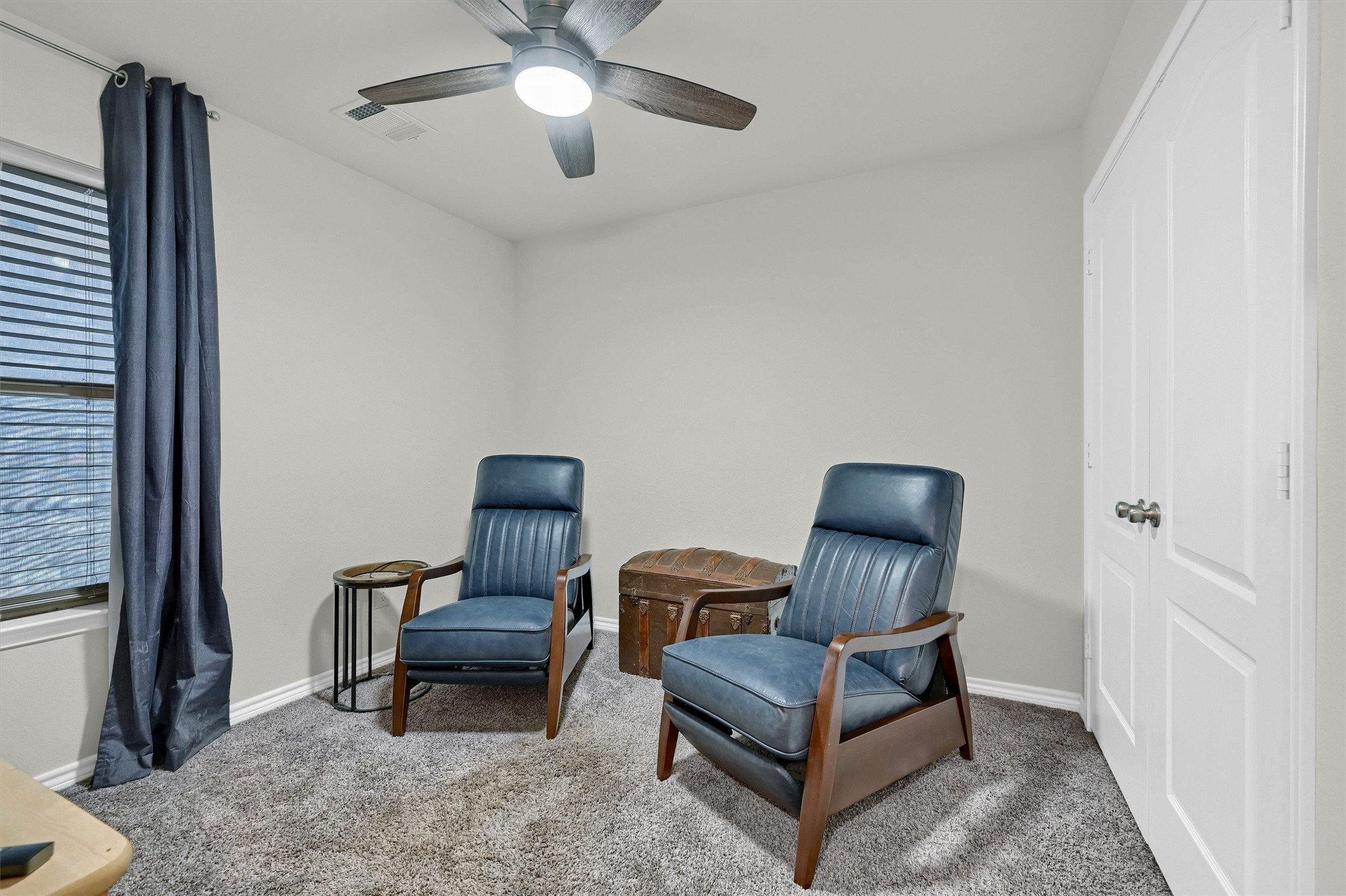 2617 Warren Lane