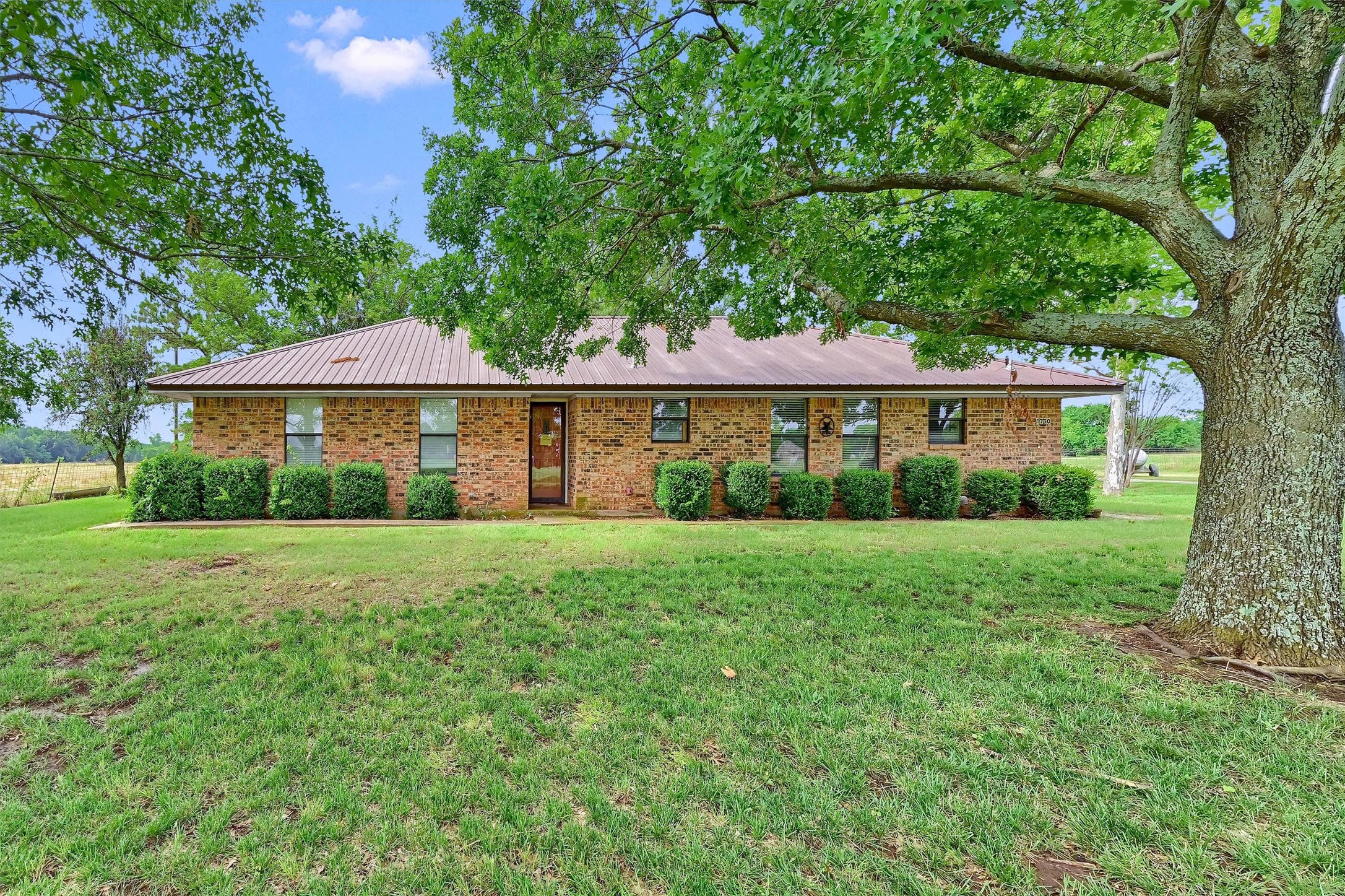 1730 Mackey Road