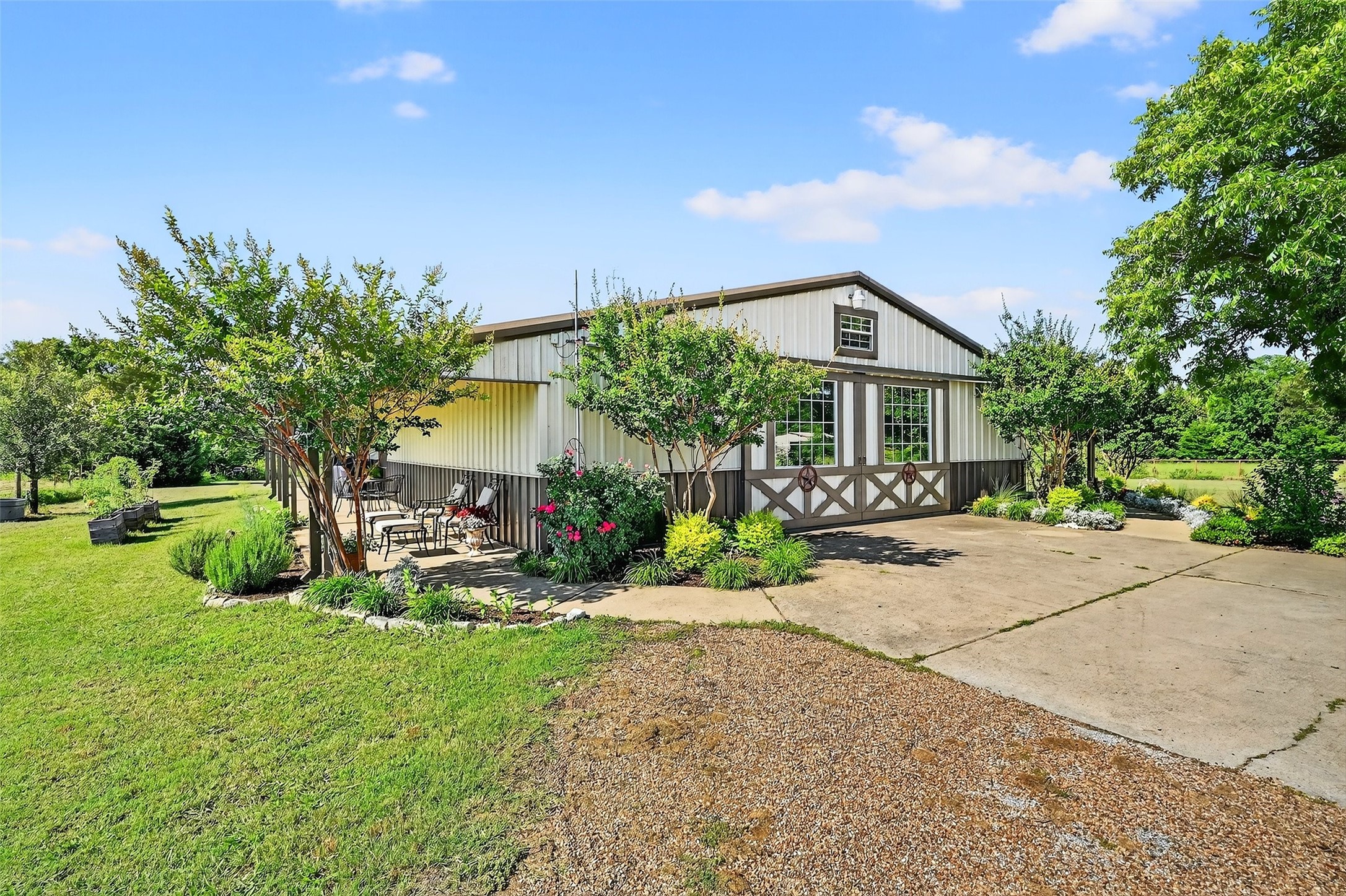 12041 Bell Road