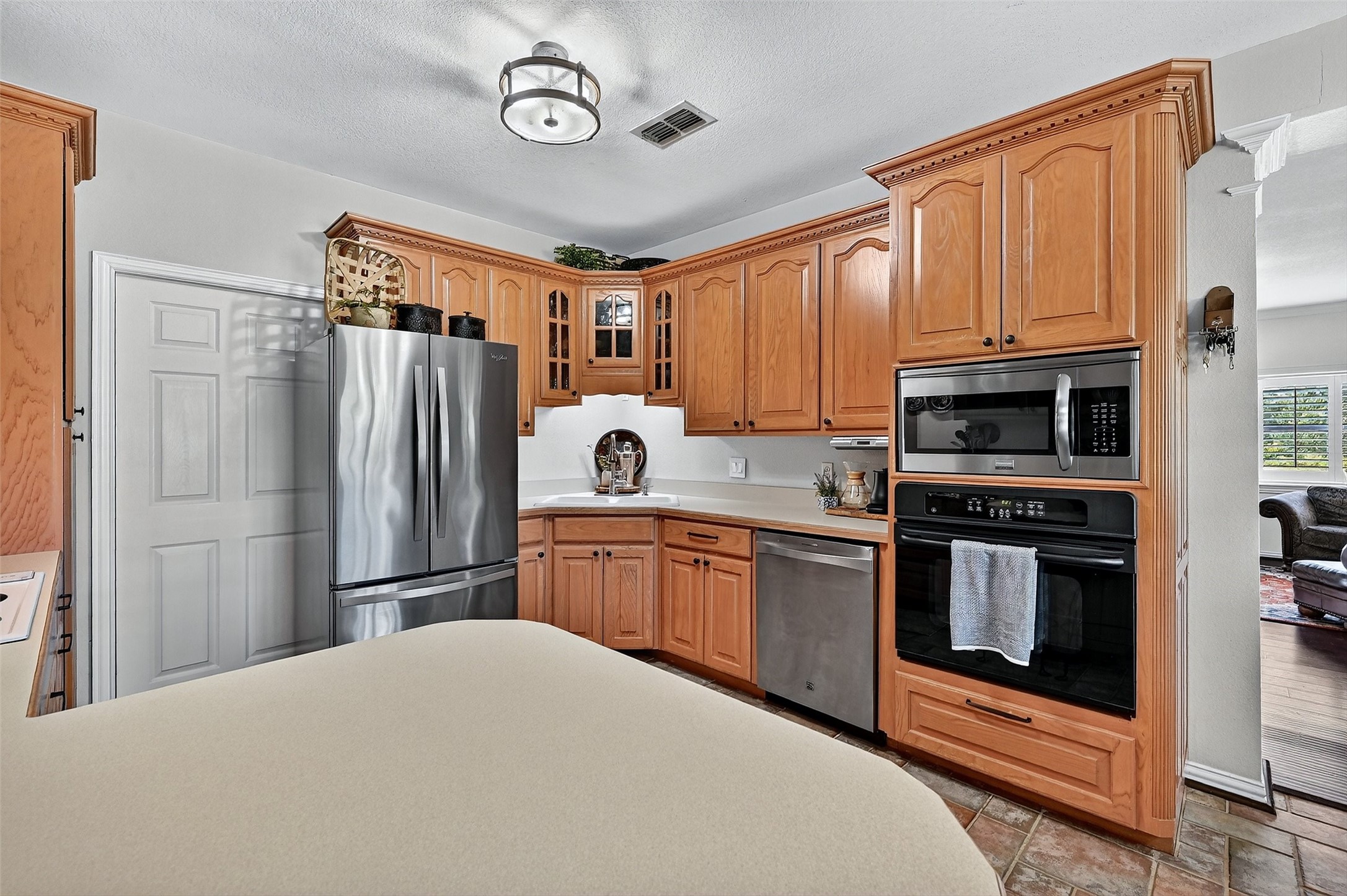 12041 Bell Road