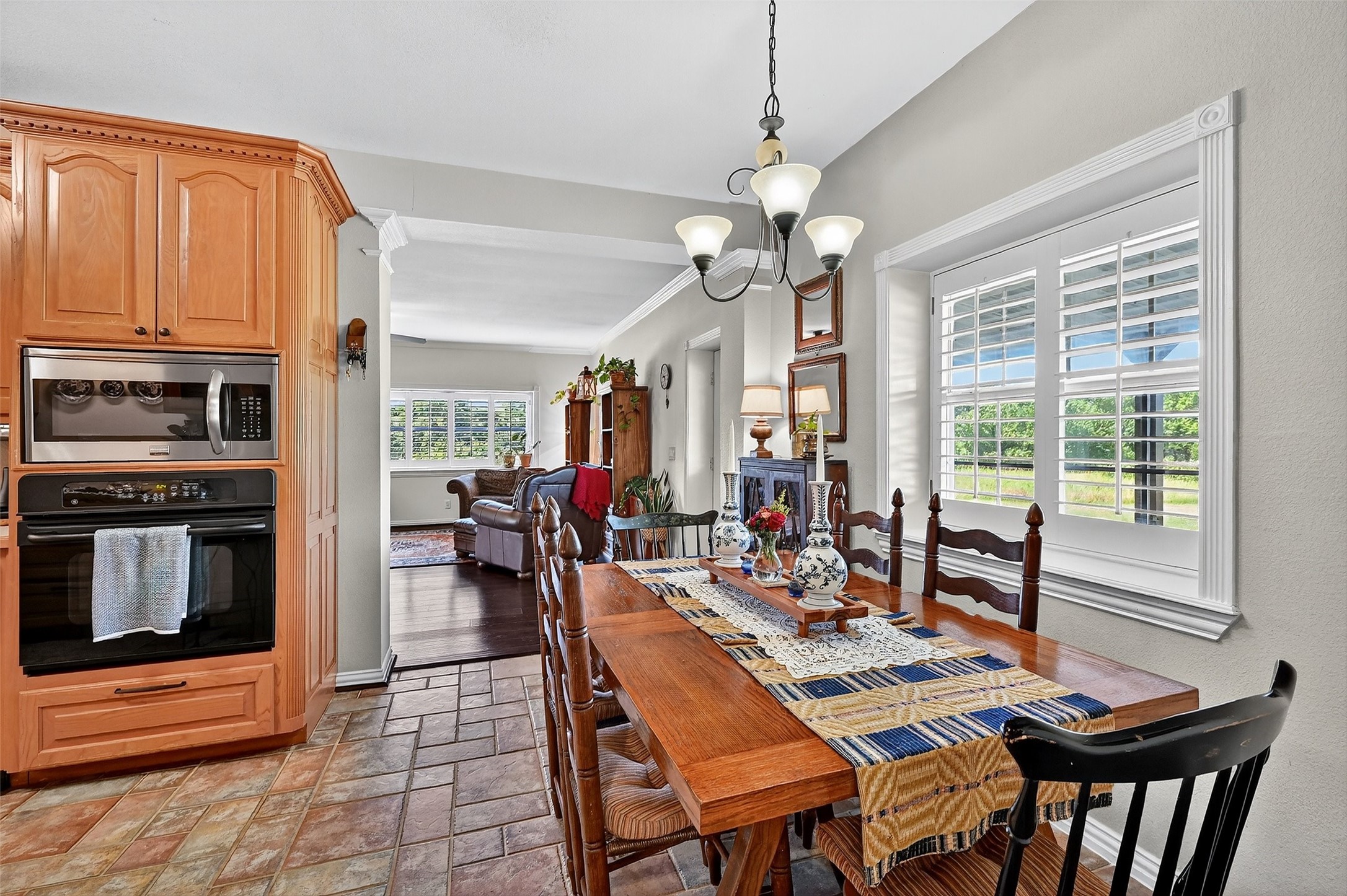 12041 Bell Road