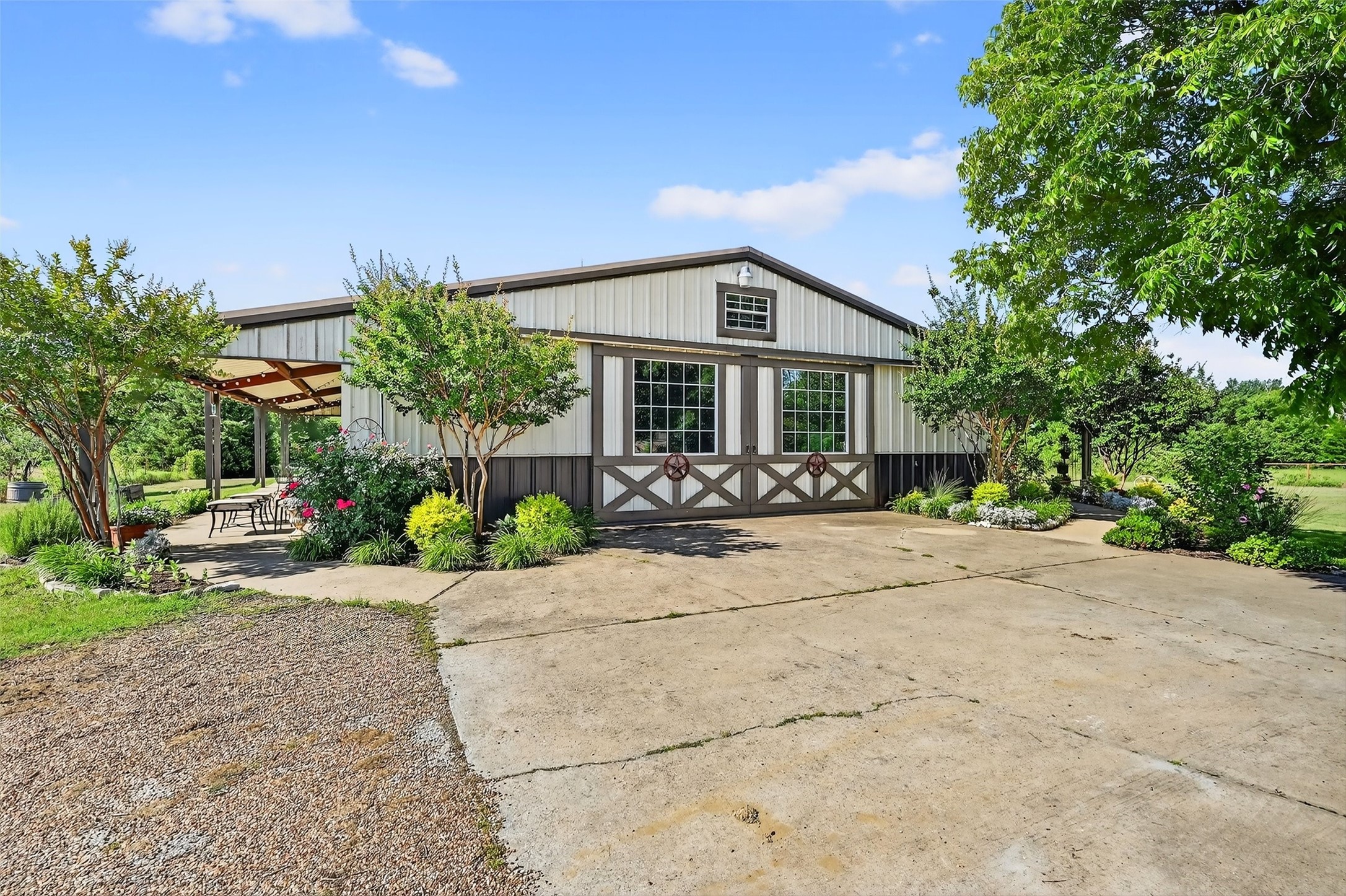 12041 Bell Road