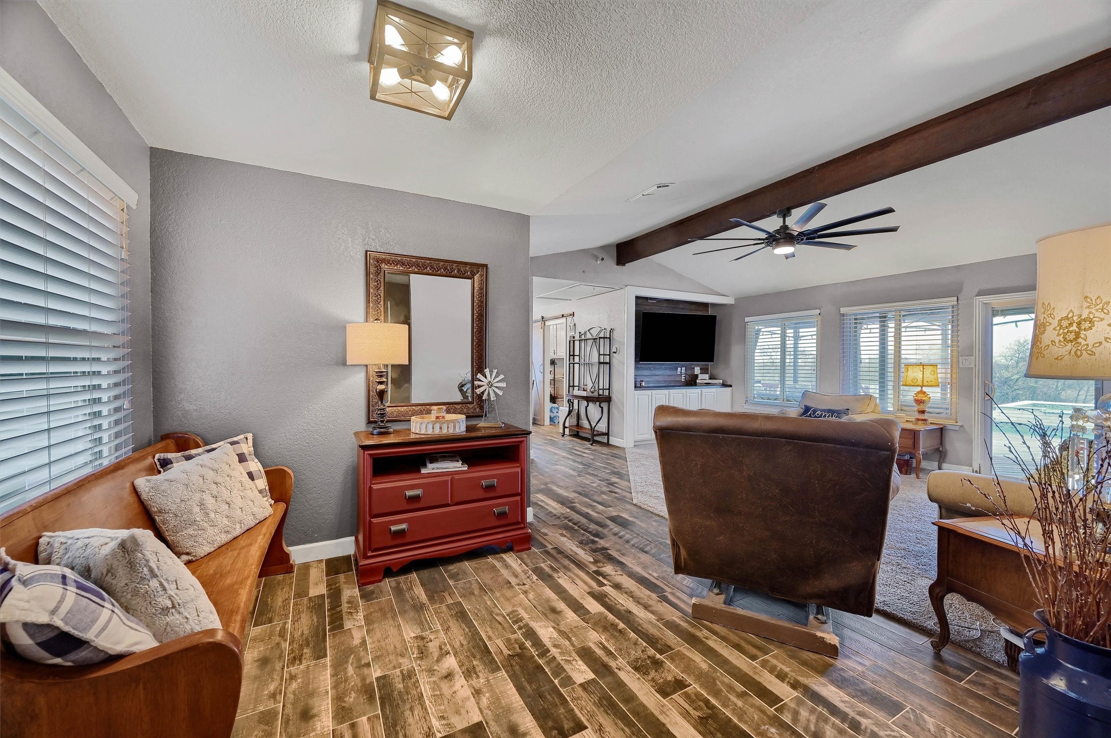 2212 Fred Smith Parkway