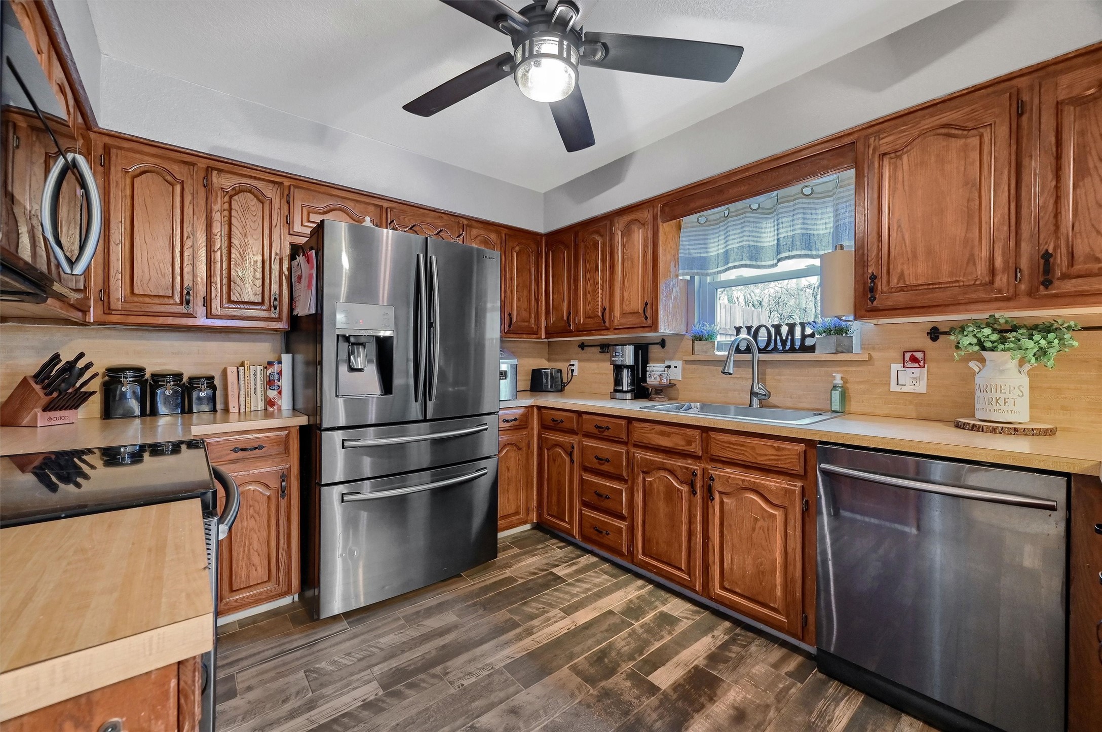 2212 Fred Smith Parkway