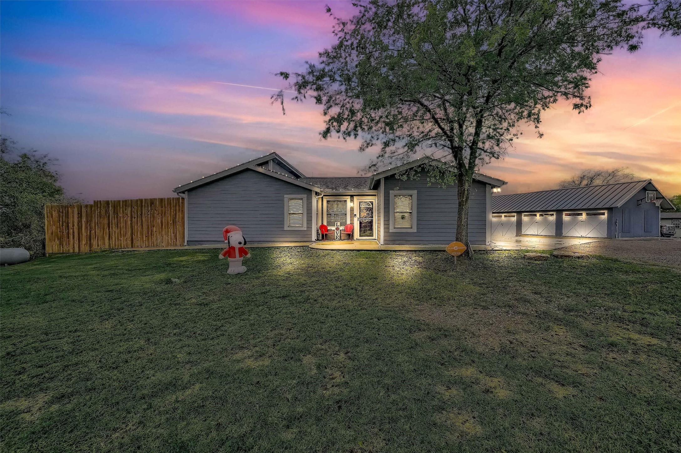 2212 Fred Smith Parkway