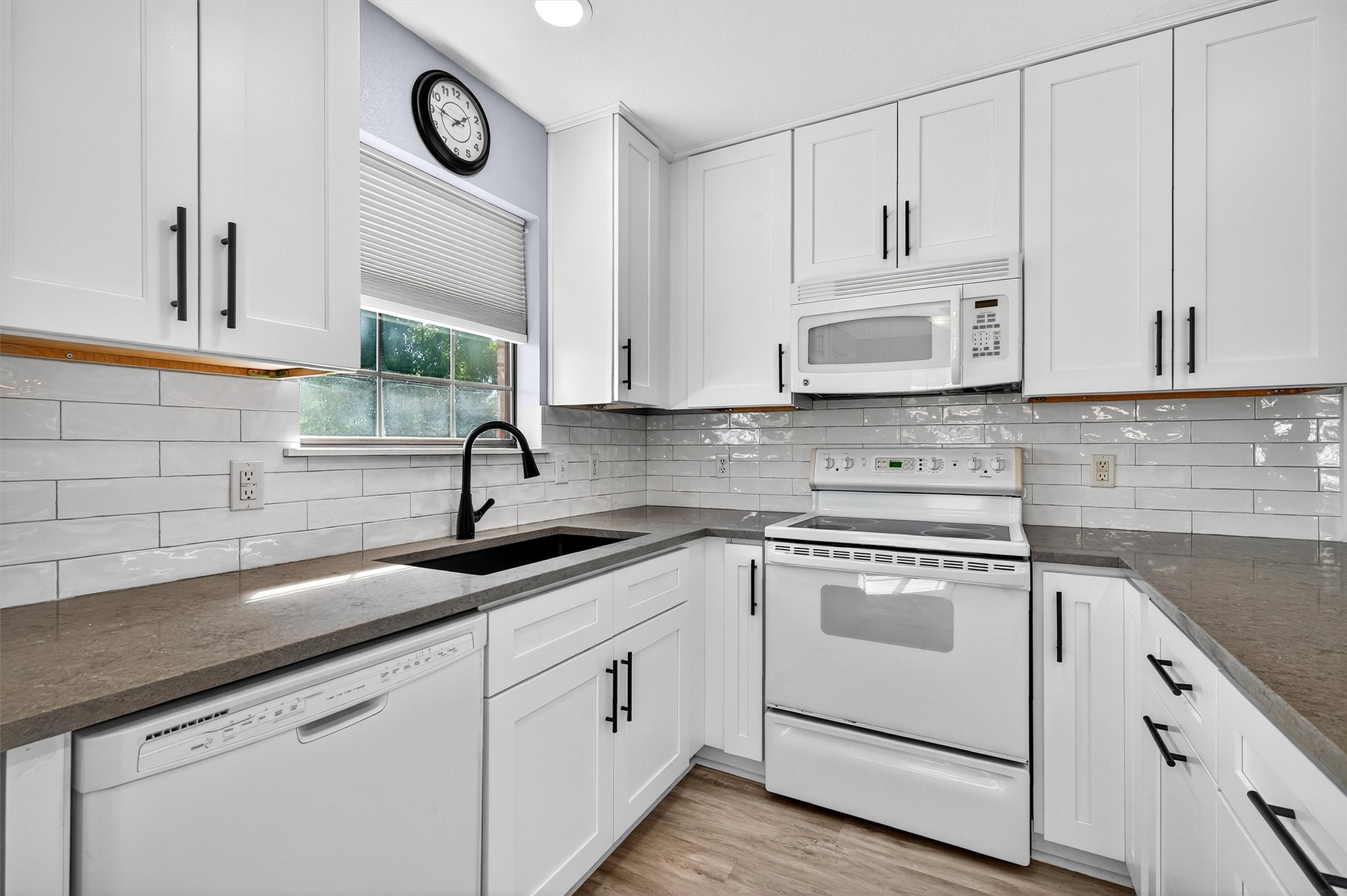 406 Cedar Crest