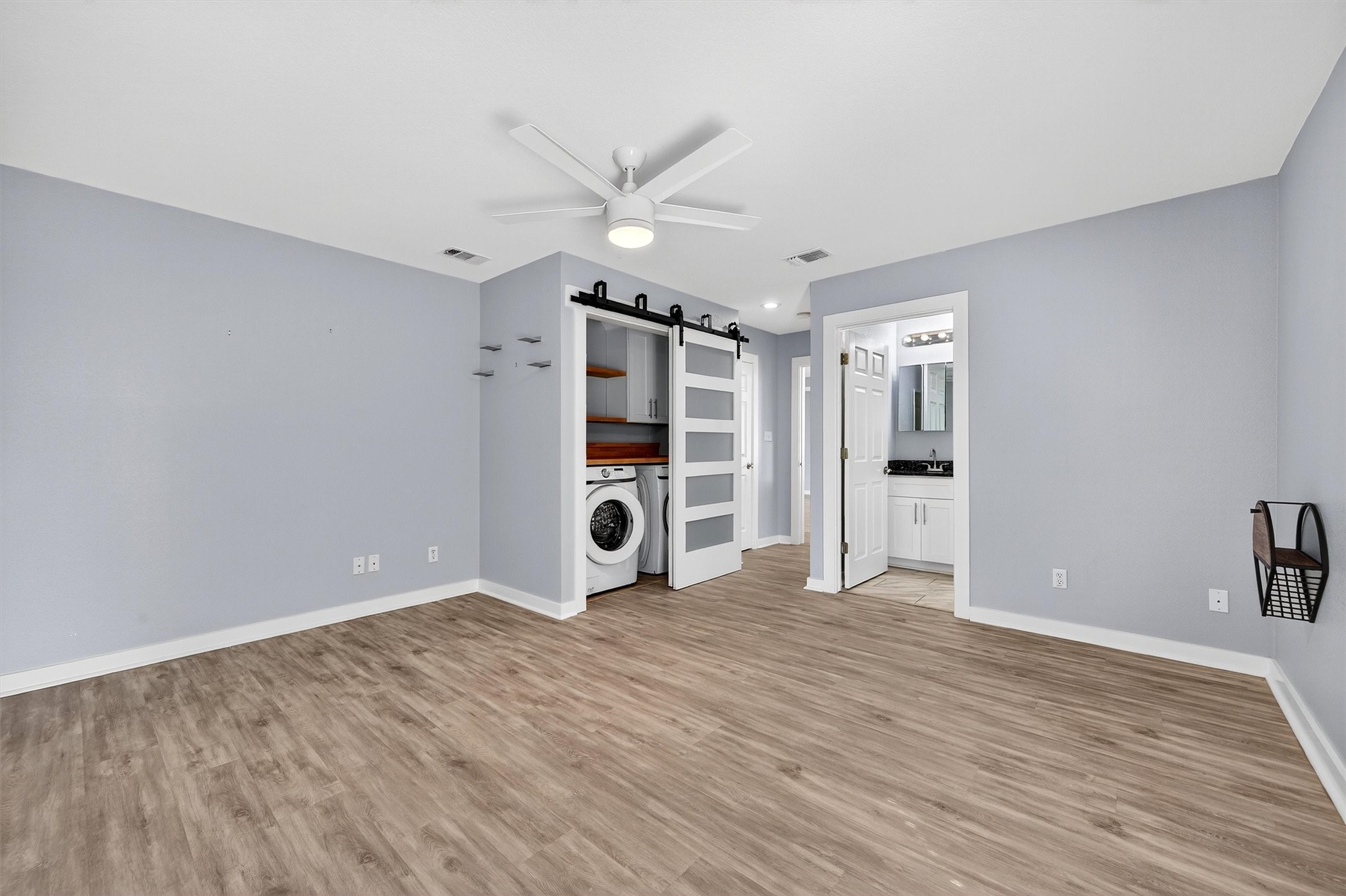 406 Cedar Crest