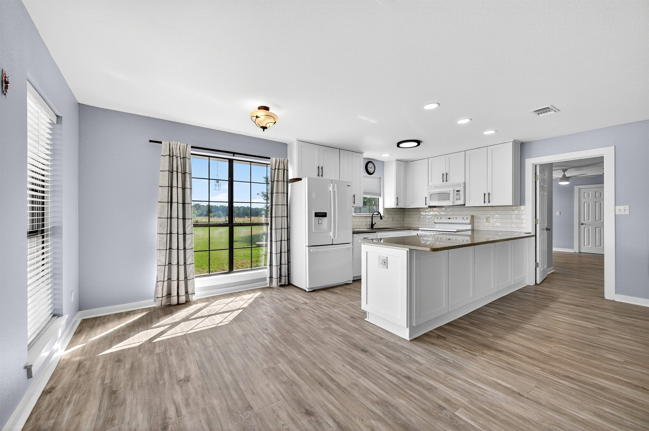 406 Cedar Crest