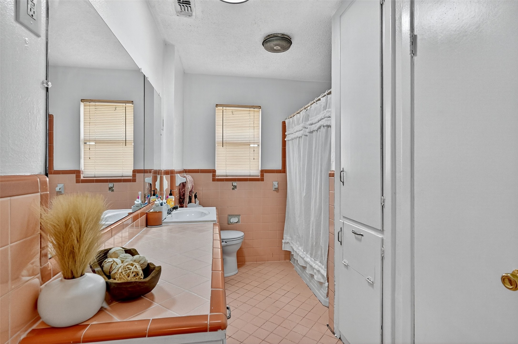 509 W Ash Street