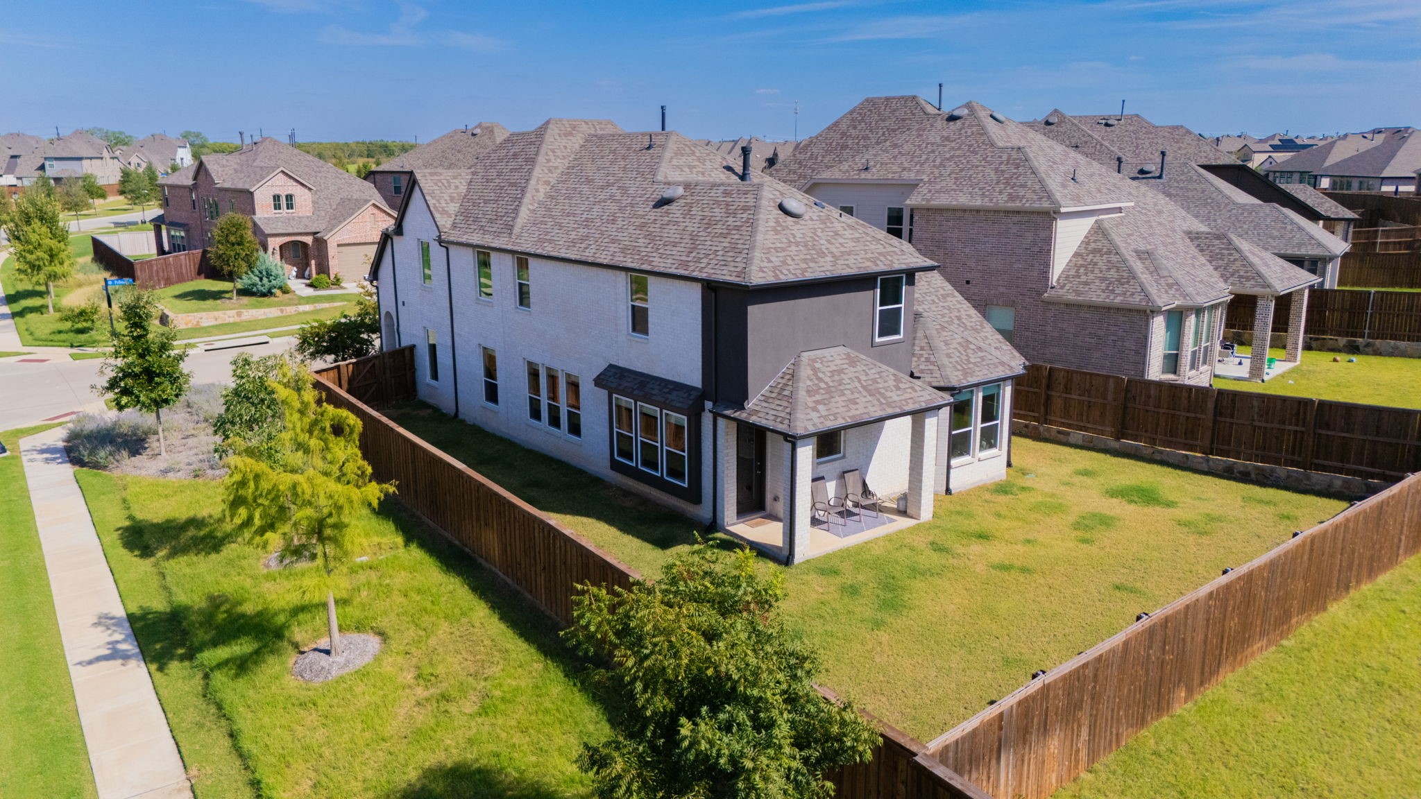 1800 Pelham Drive