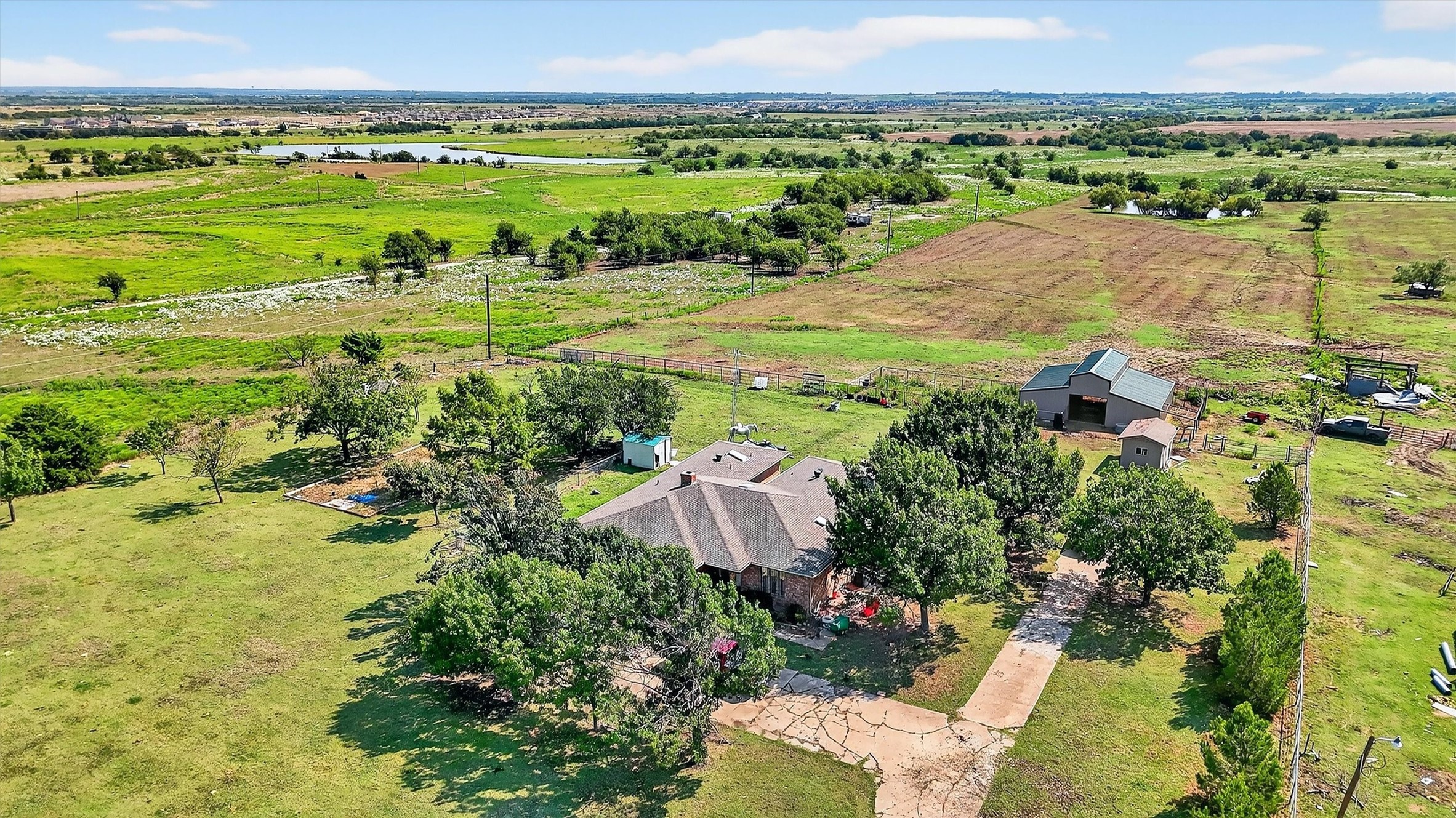 17374 W Fm 455 (Legacy Dr)