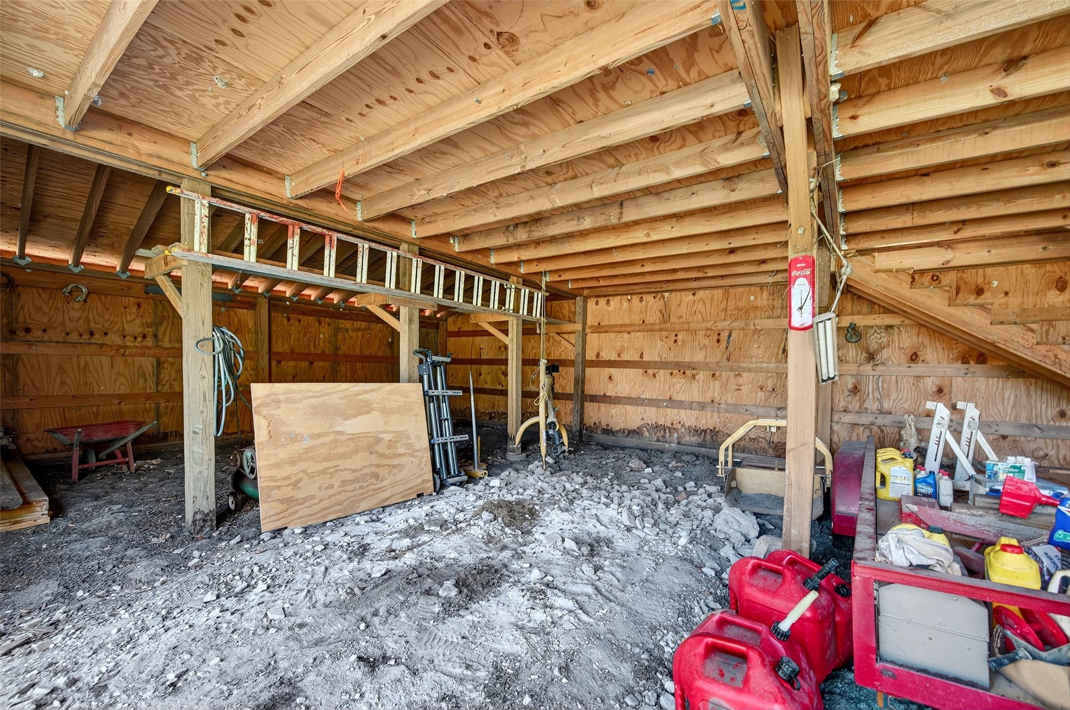 9459 County Road 175