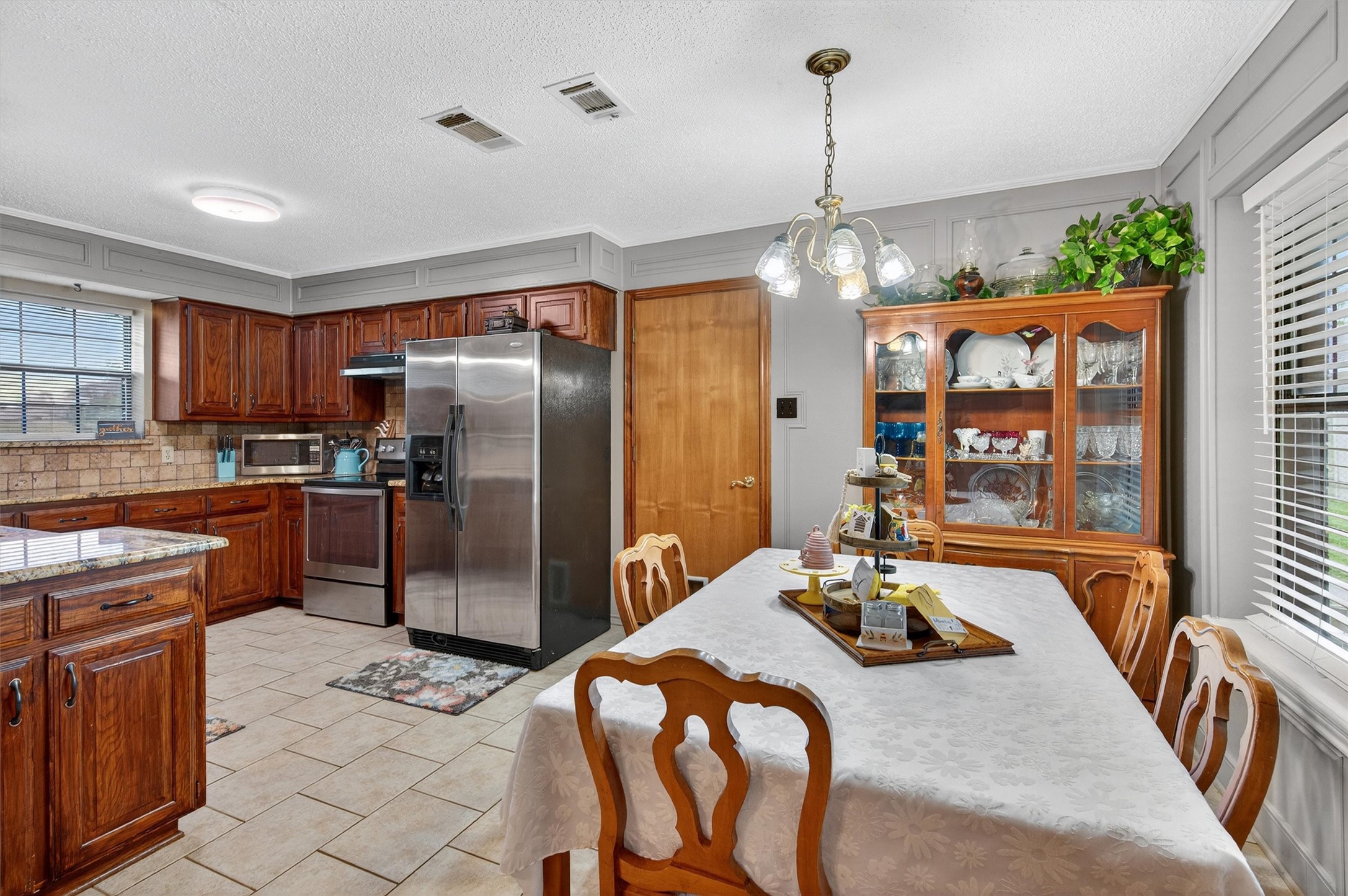 102 N 9th Street
