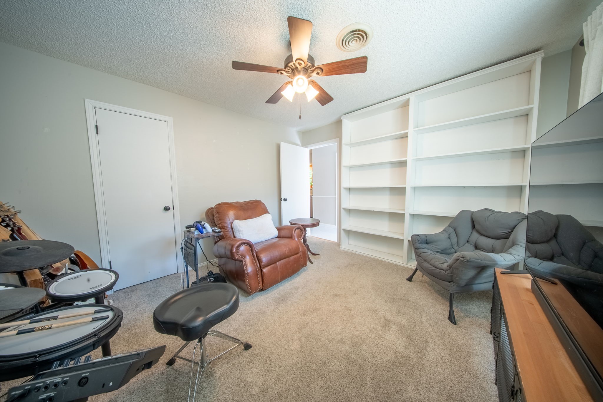 337 Chisholm Trail