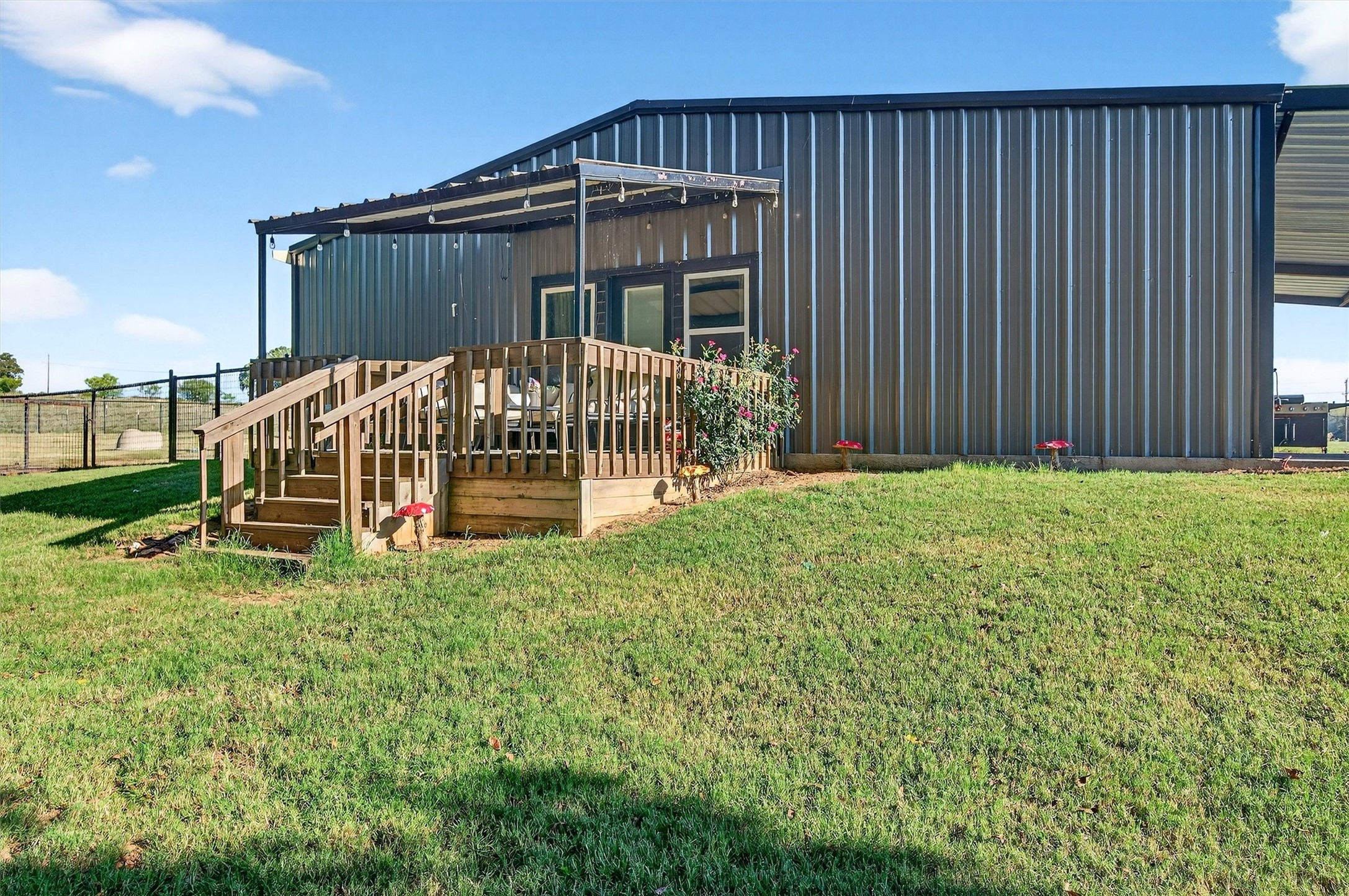 1700 Elmore Road