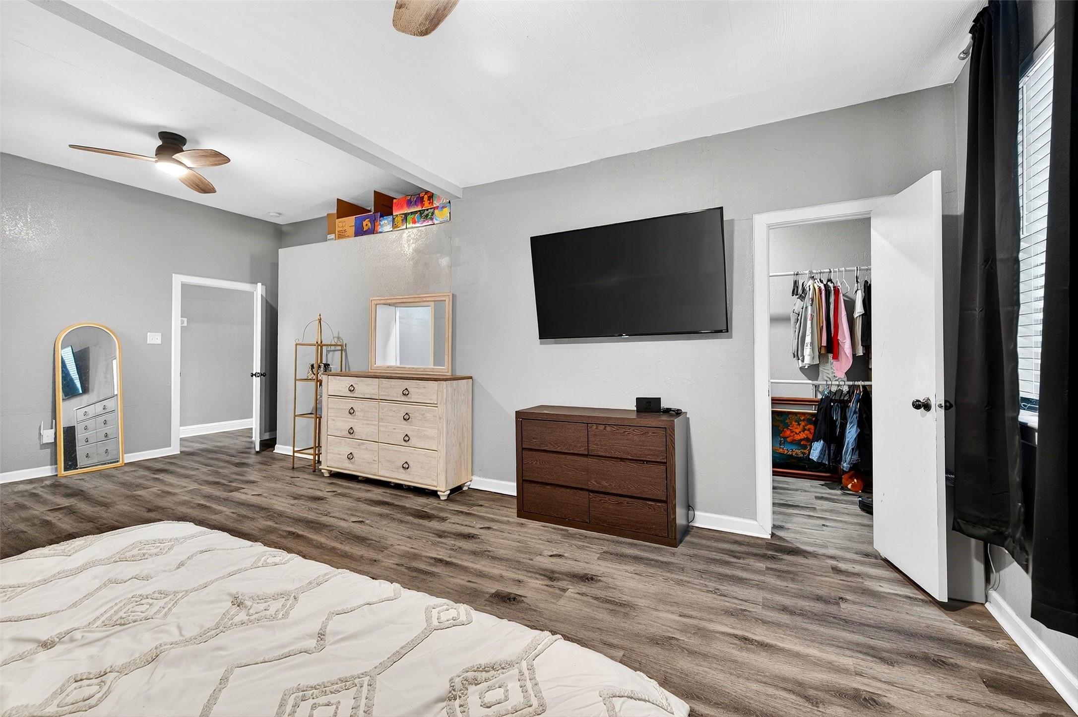 620 Throckmorton Street