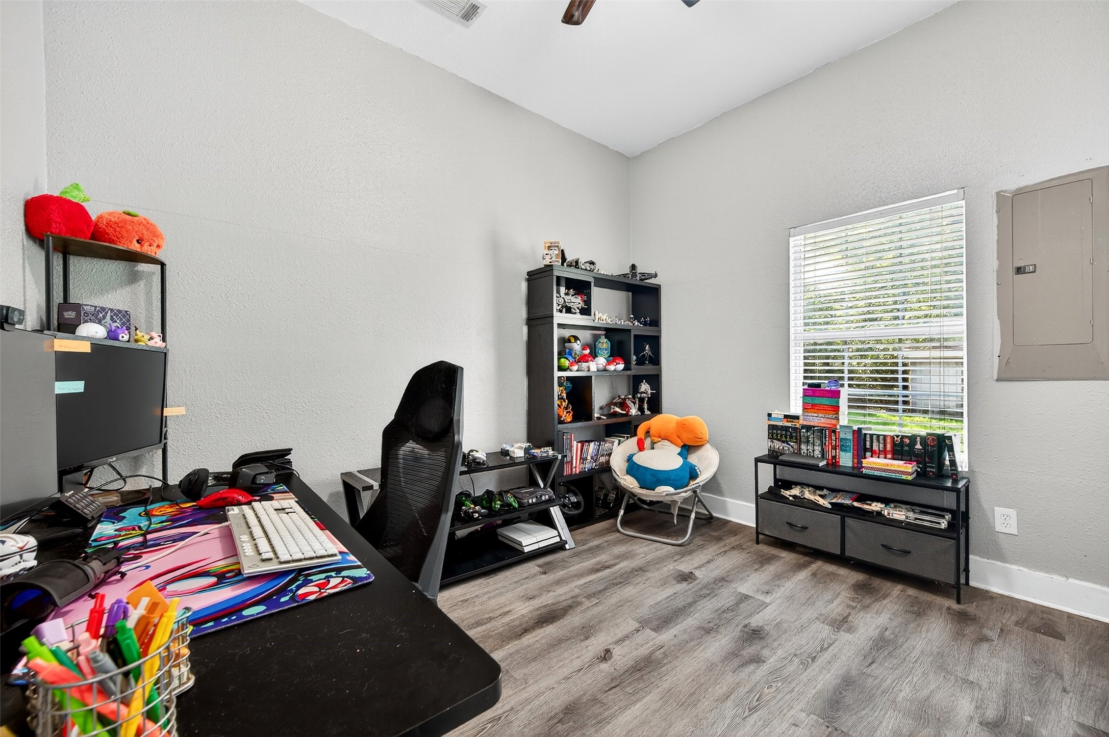 620 Throckmorton Street