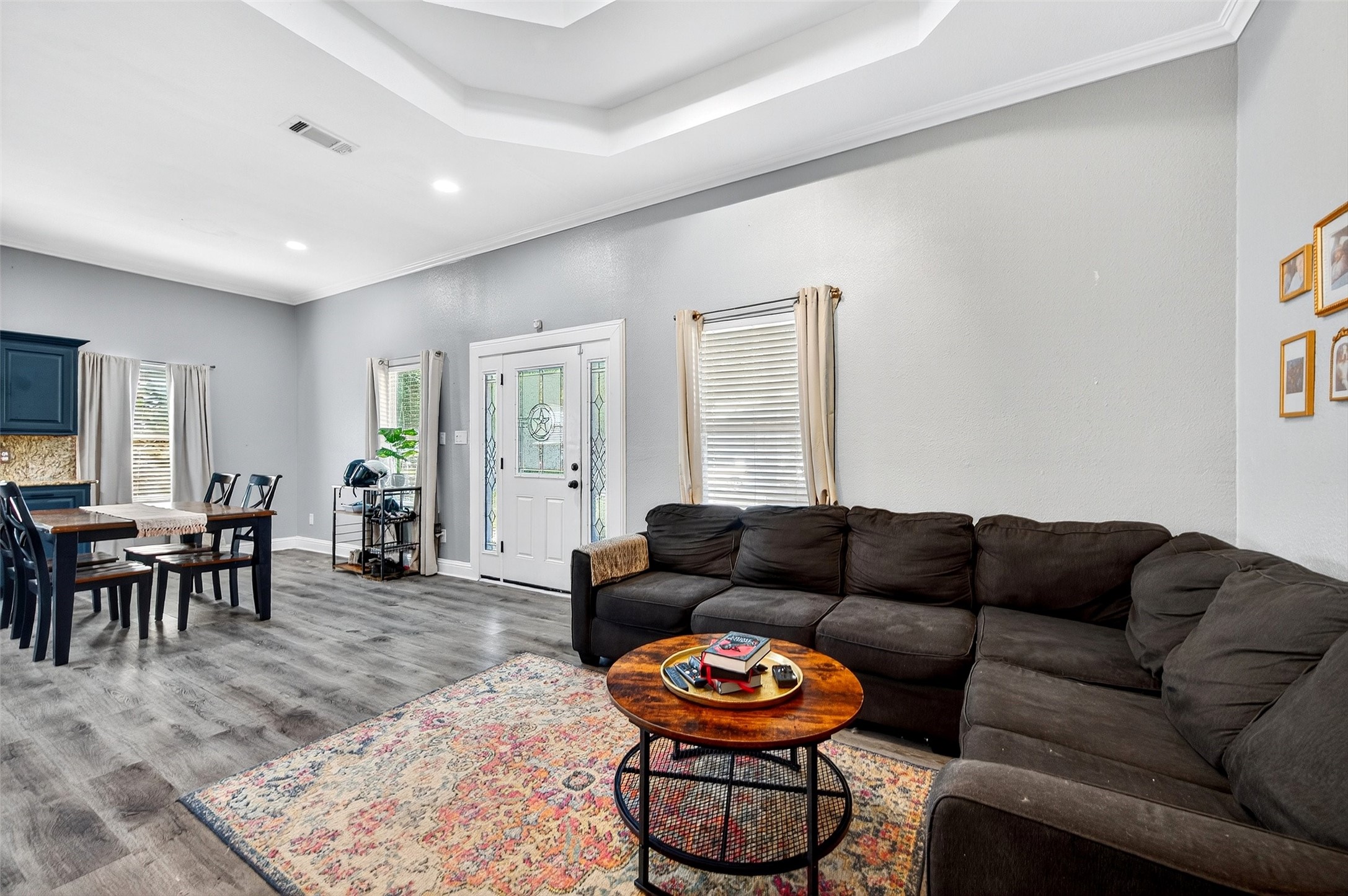 620 Throckmorton Street