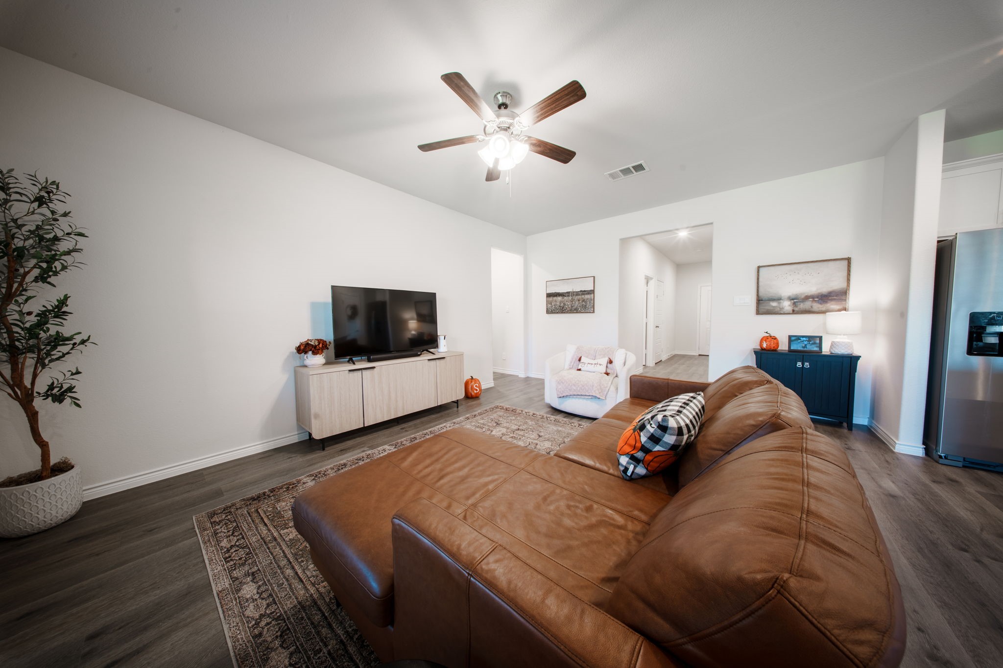 9913 Autumn Leaves Lane