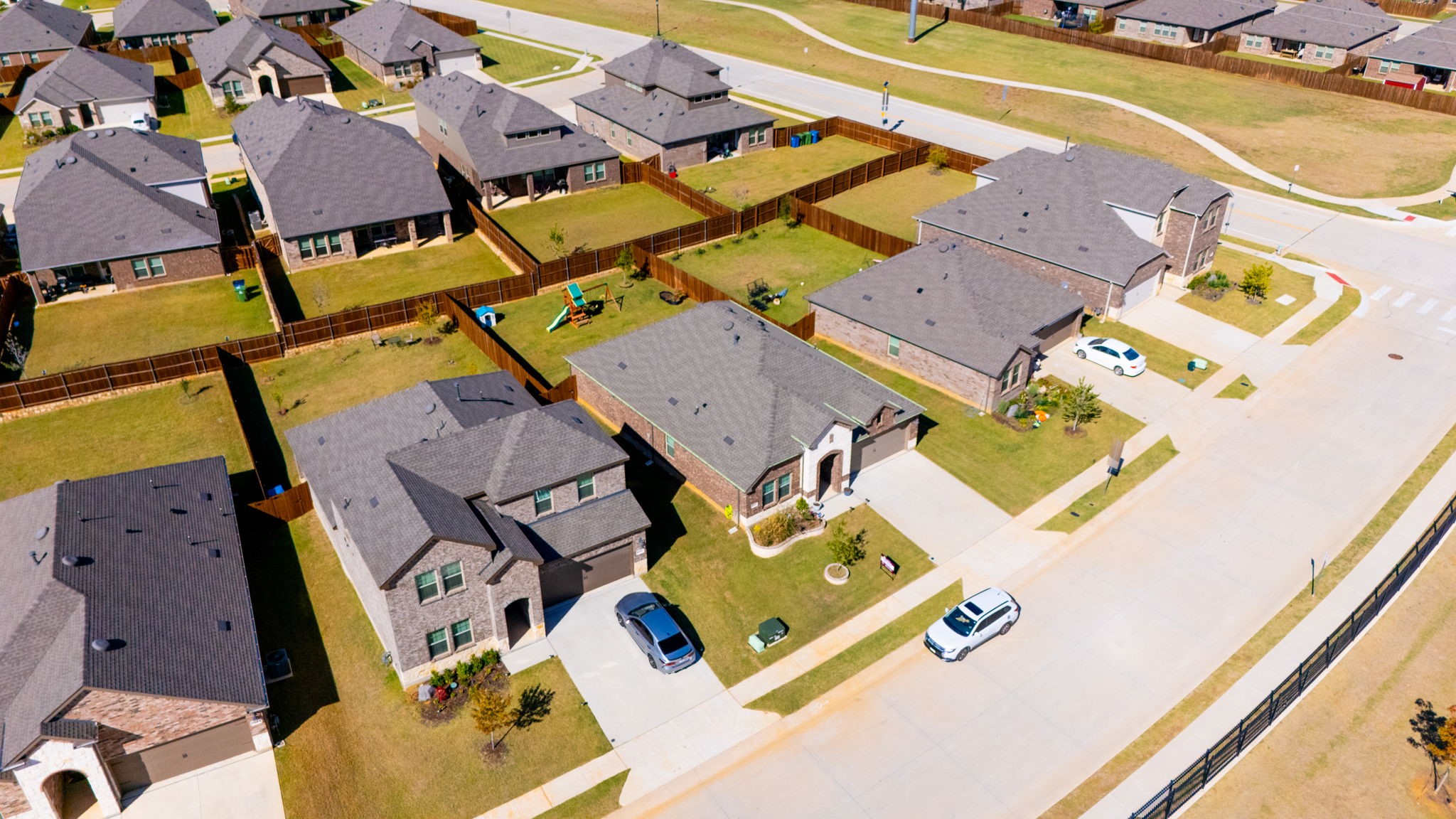 9913 Autumn Leaves Lane