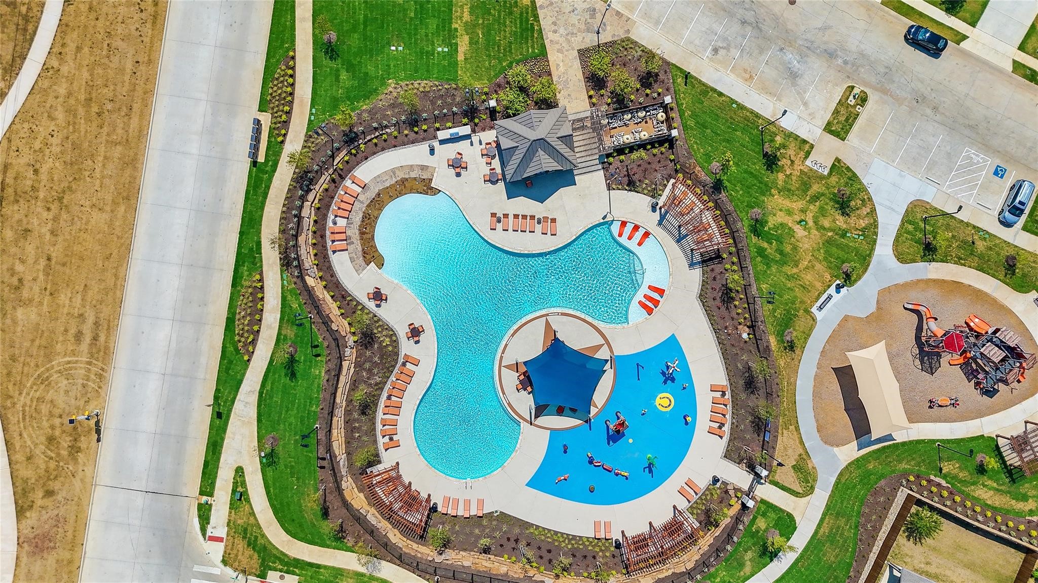 9913 Autumn Leaves Lane