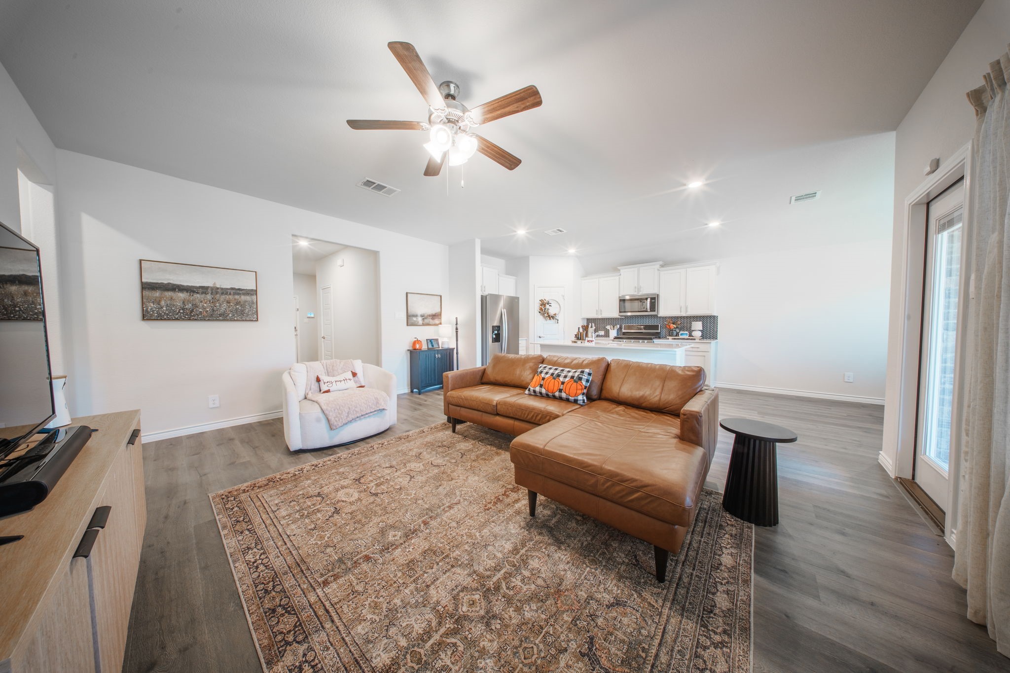 9913 Autumn Leaves Lane