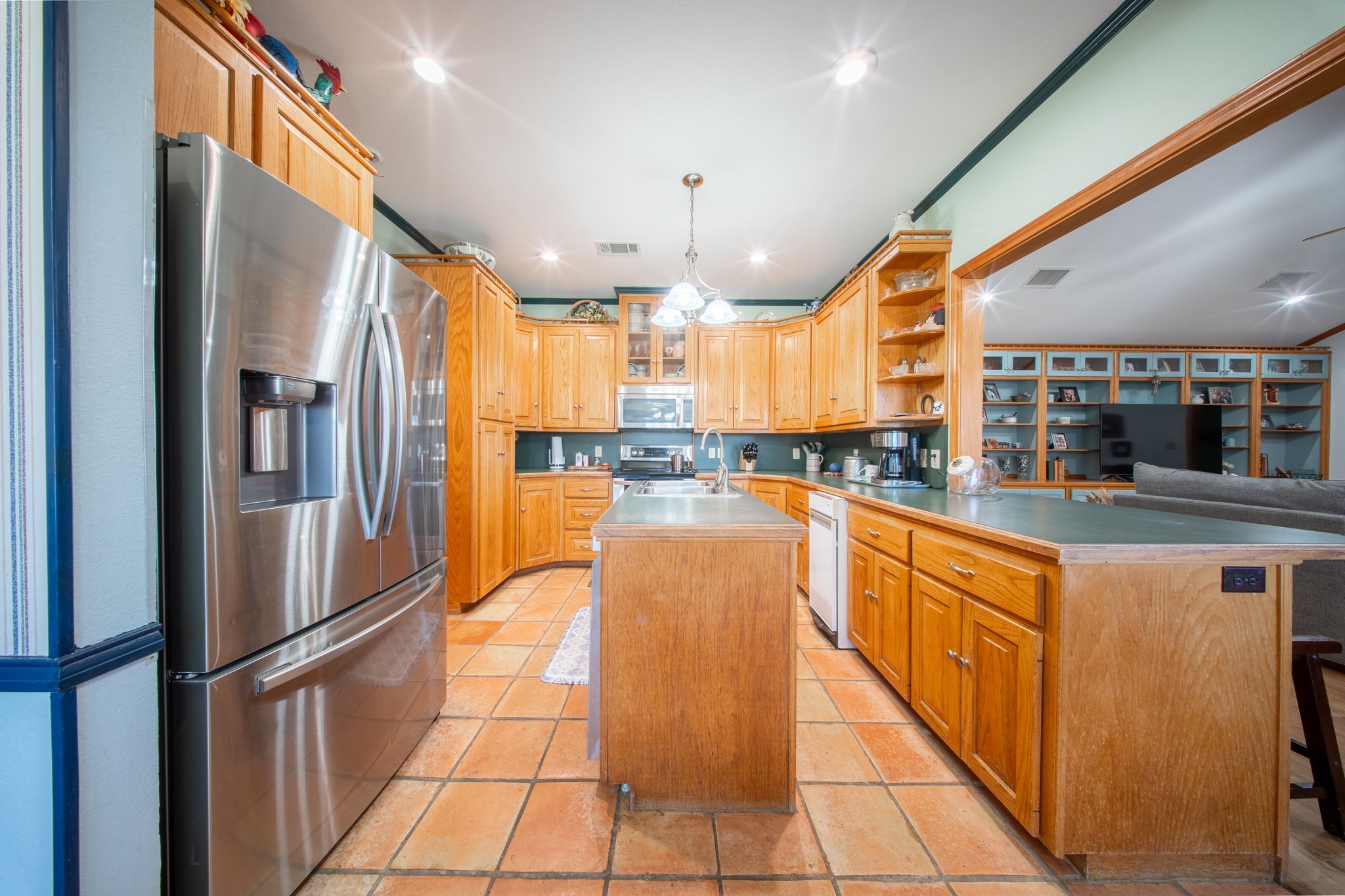 2830 Winding Oaks