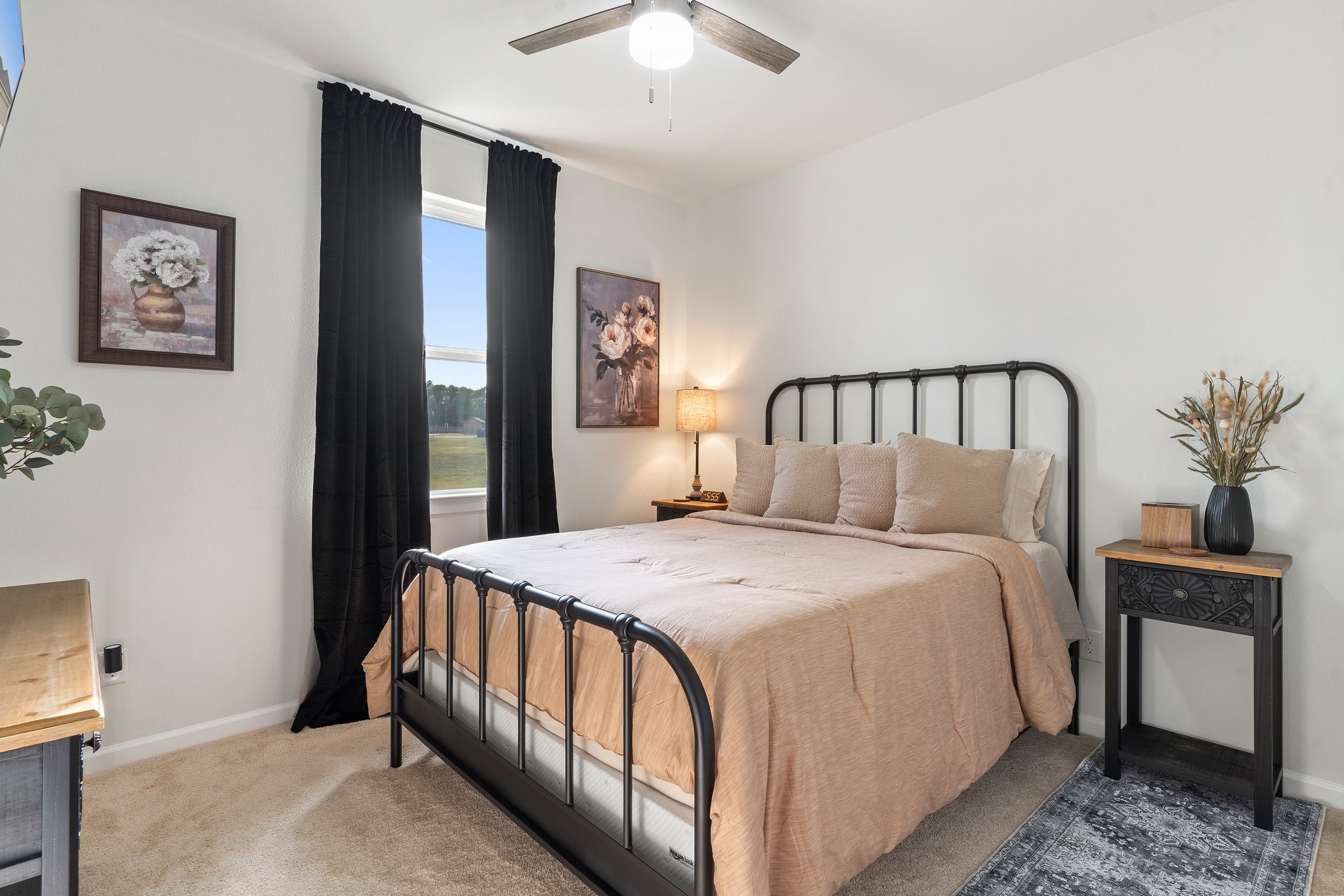 824 E Heath ST Street