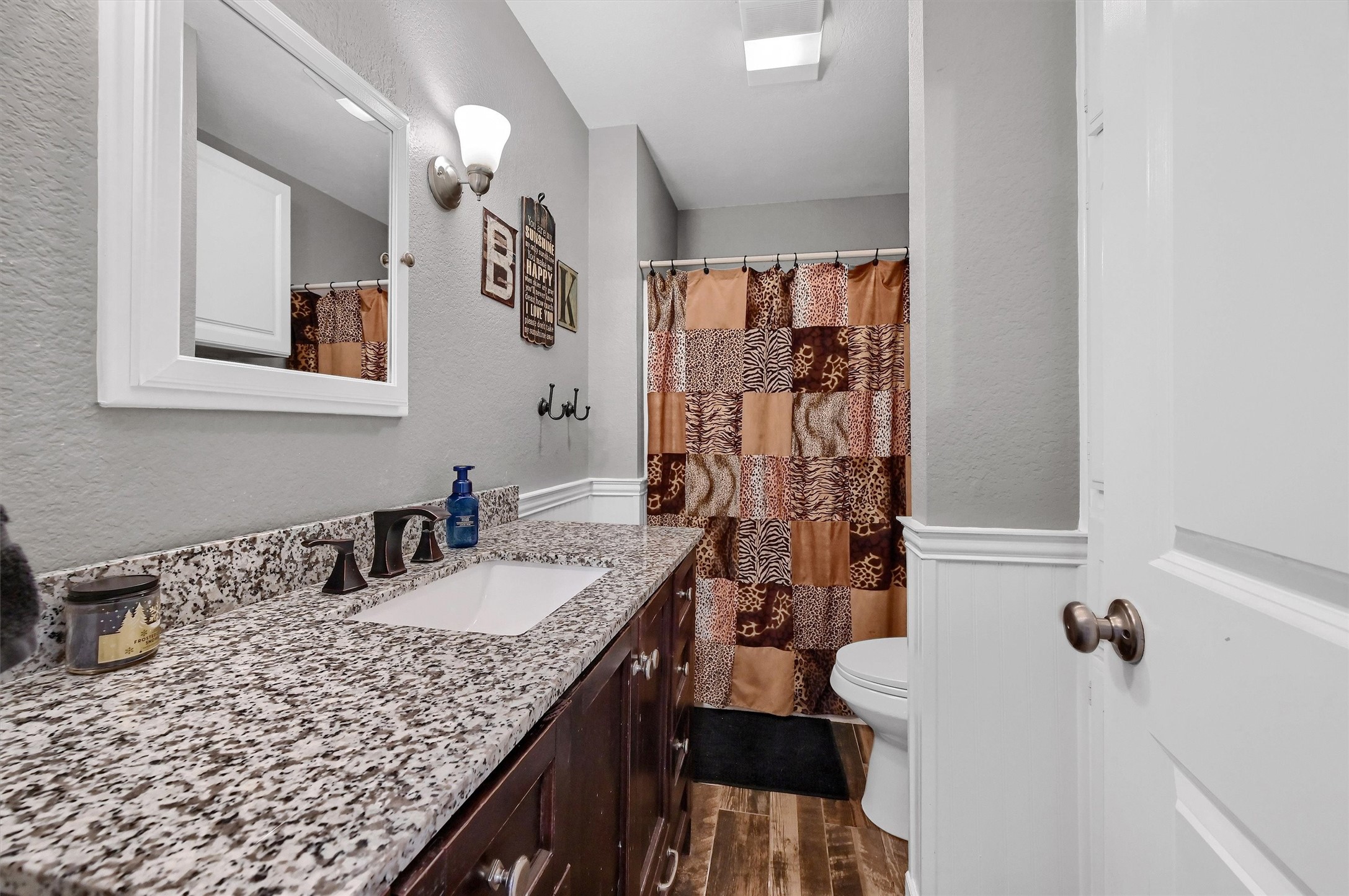 2212 W J Fred Smith Parkway