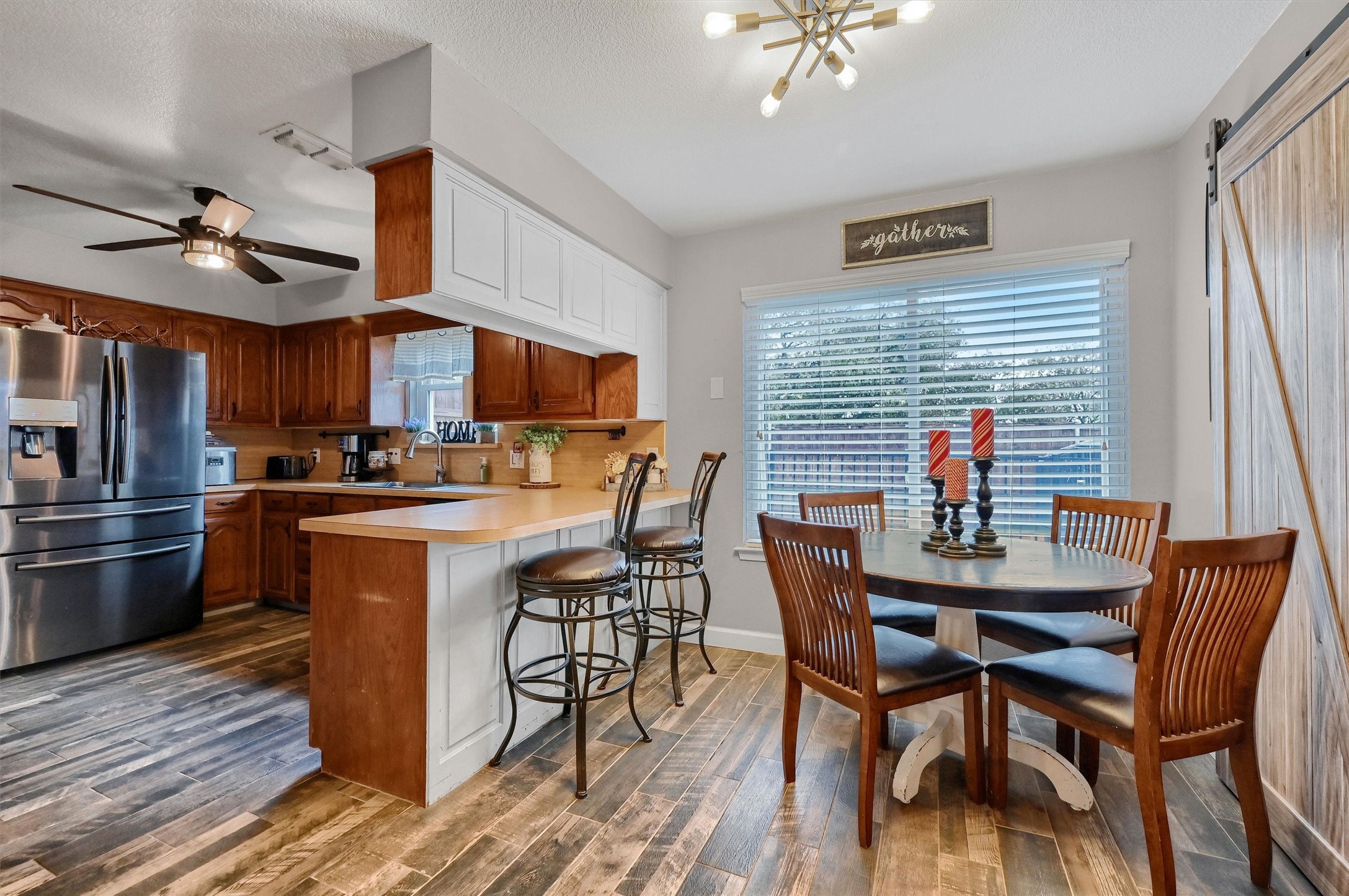 2212 W J Fred Smith Parkway