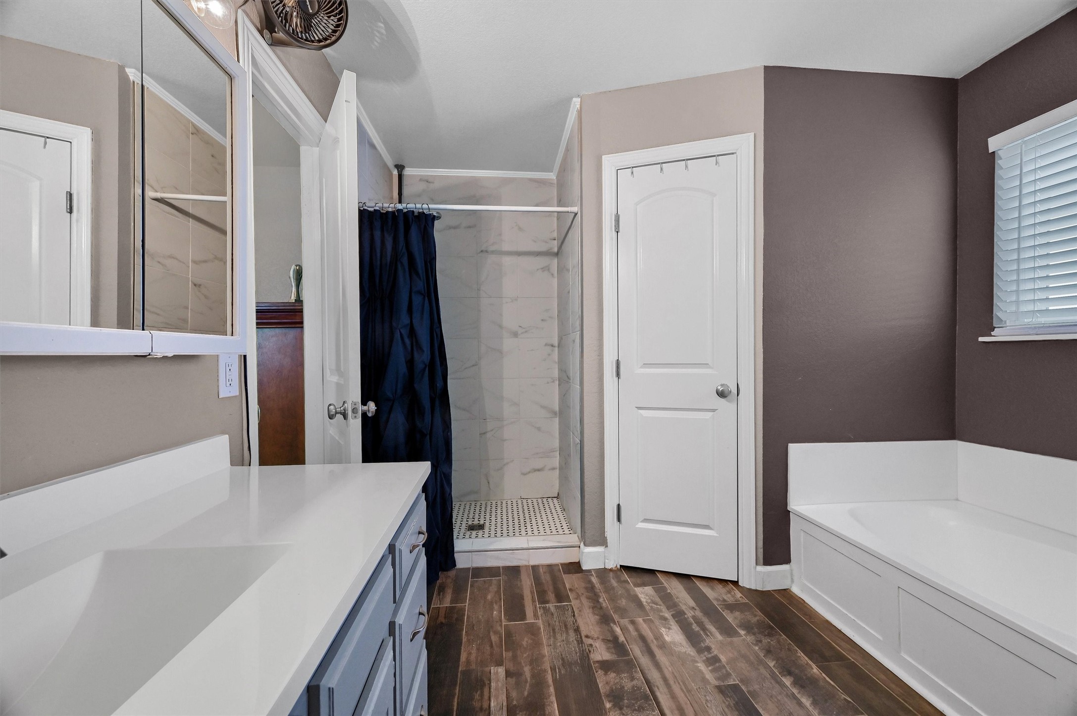 2212 W J Fred Smith Parkway