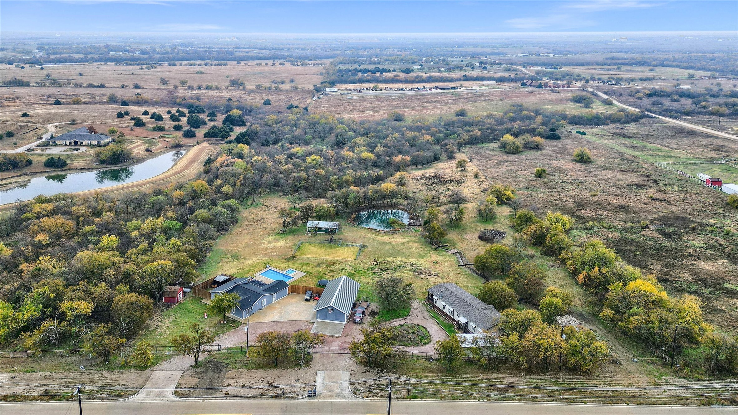 2212 W J Fred Smith Parkway