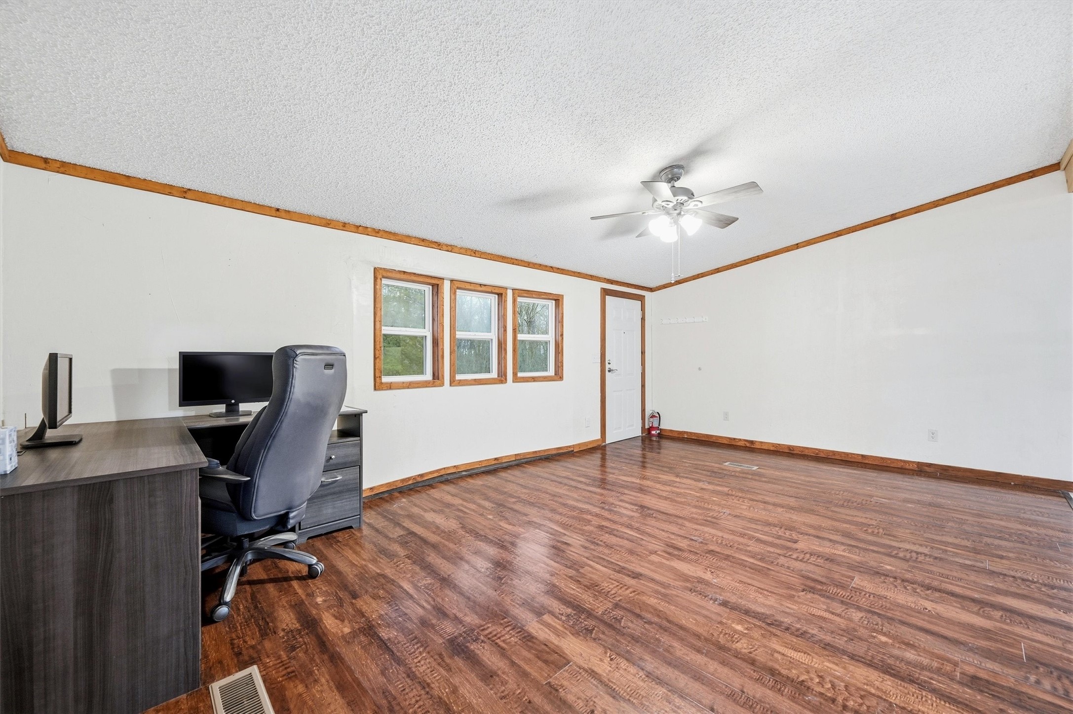 2421 Edwards Road