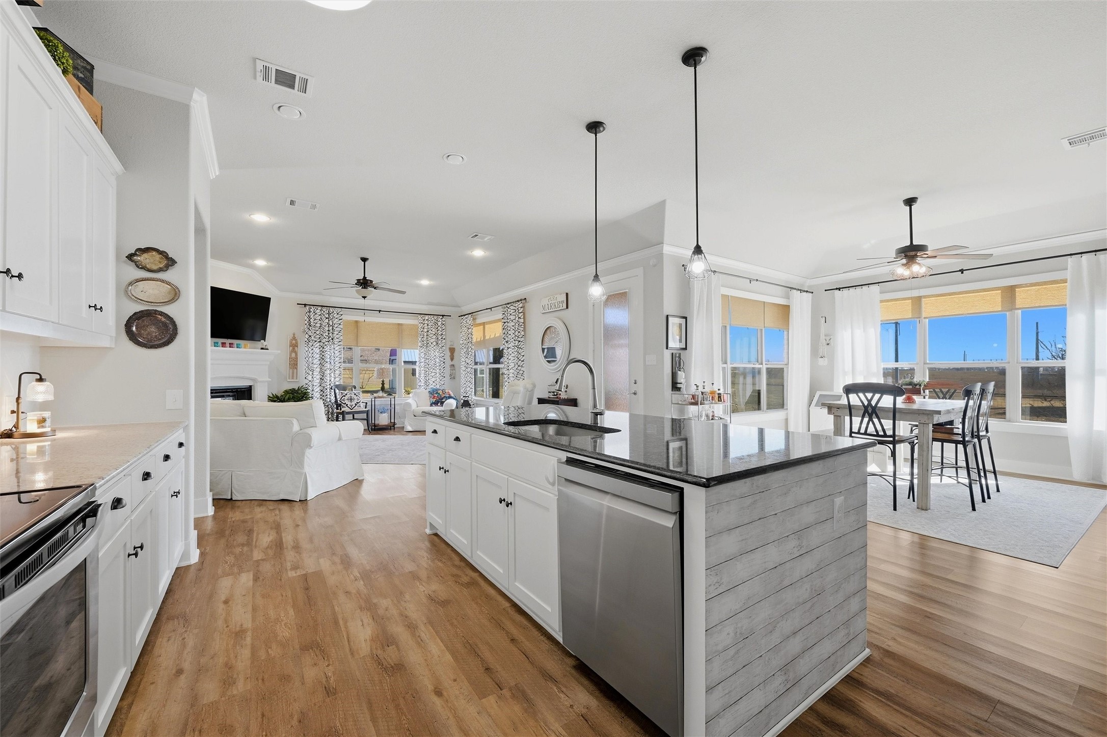 11162 Farmington Road