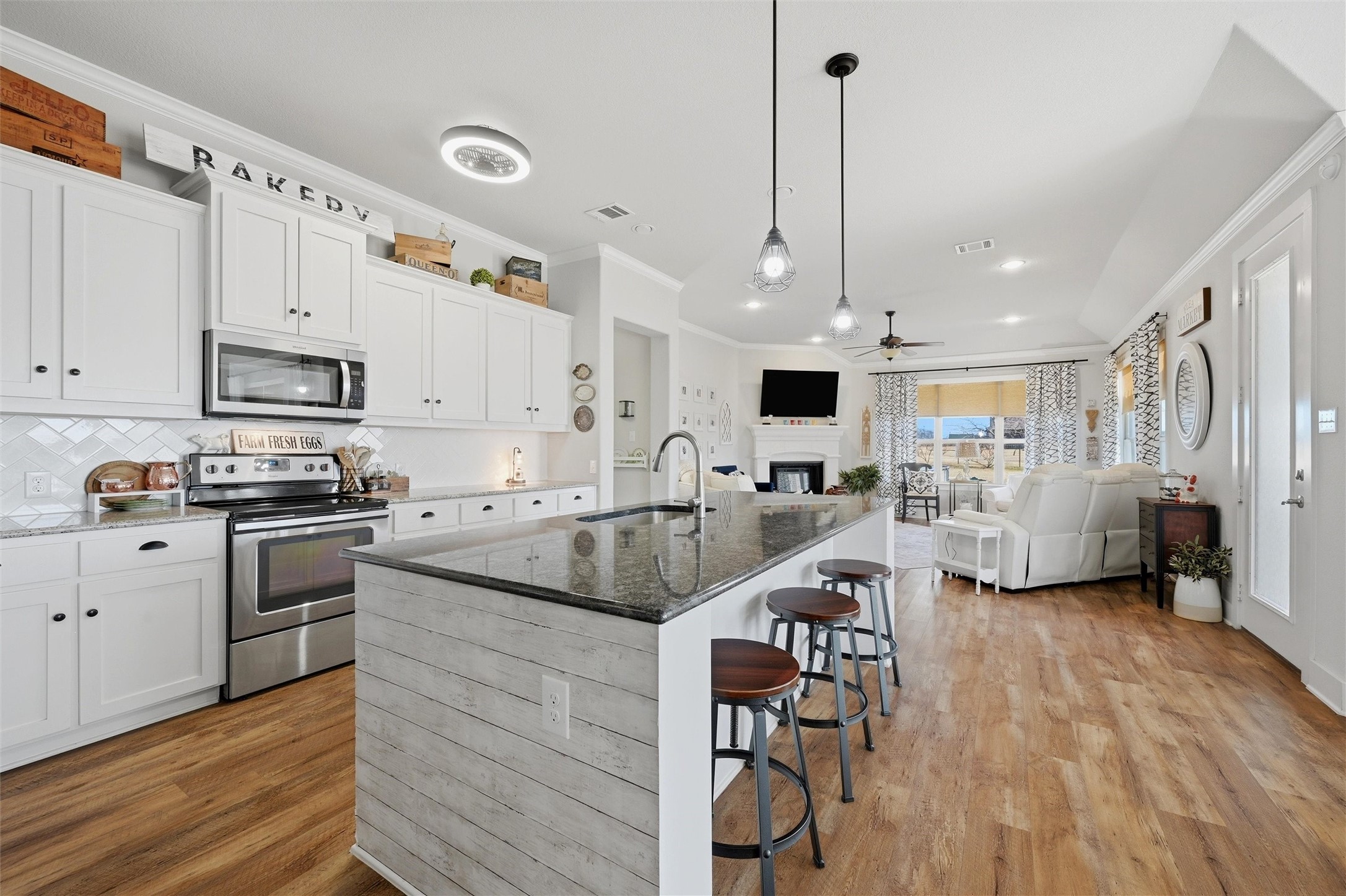 11162 Farmington Road