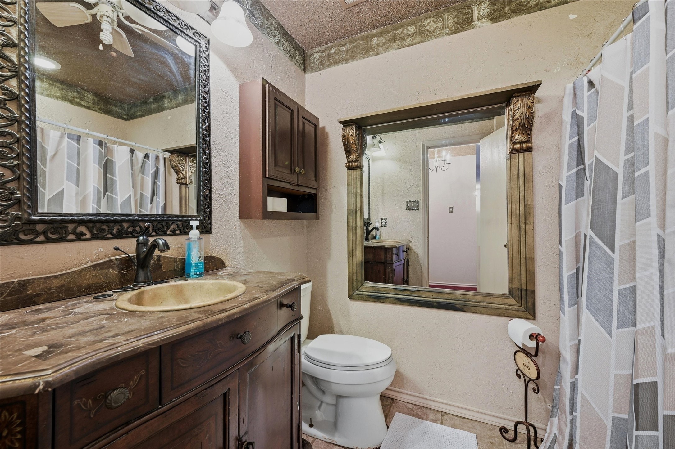 1708 Creekside Avenue