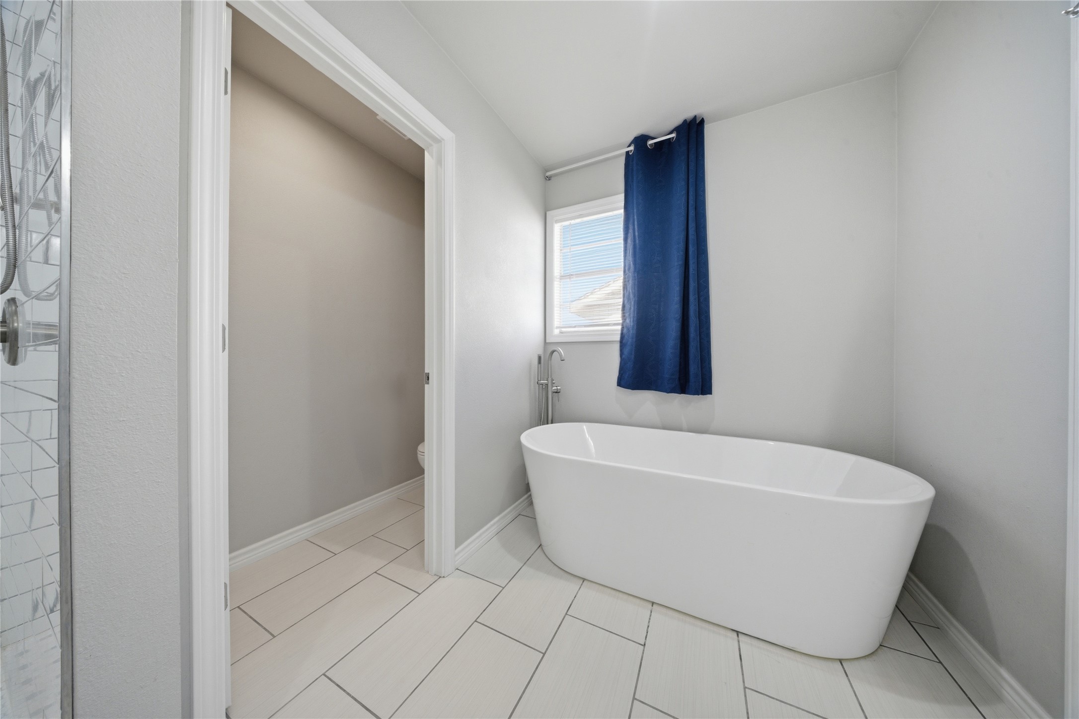 299 E College Street