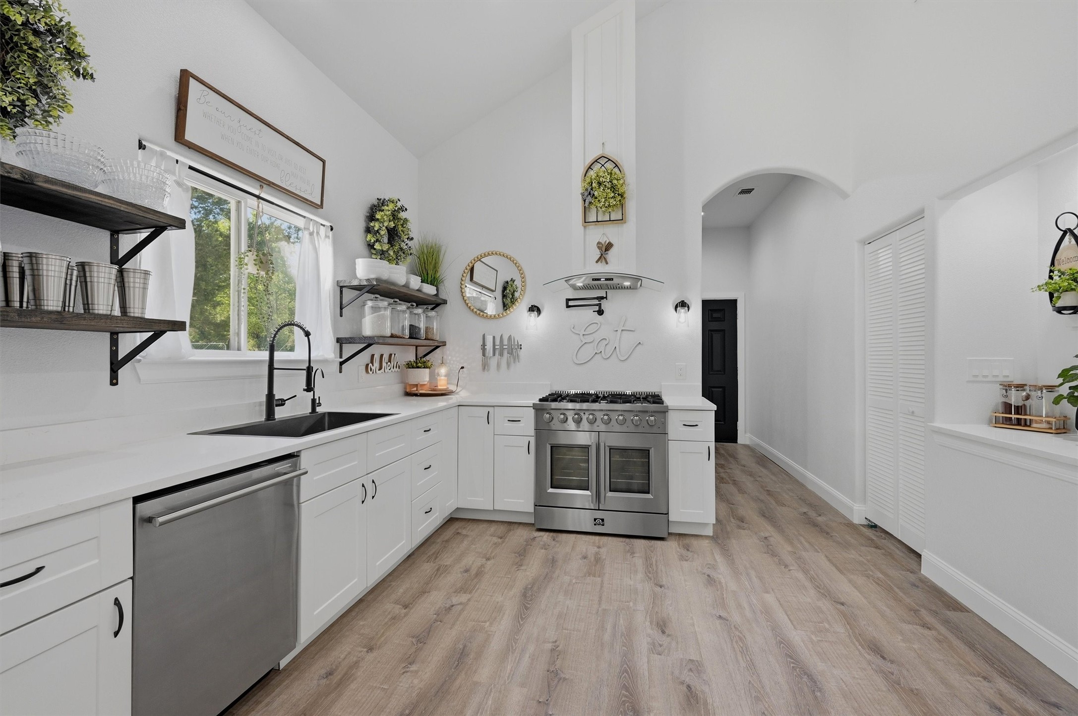 210 County Road 2184