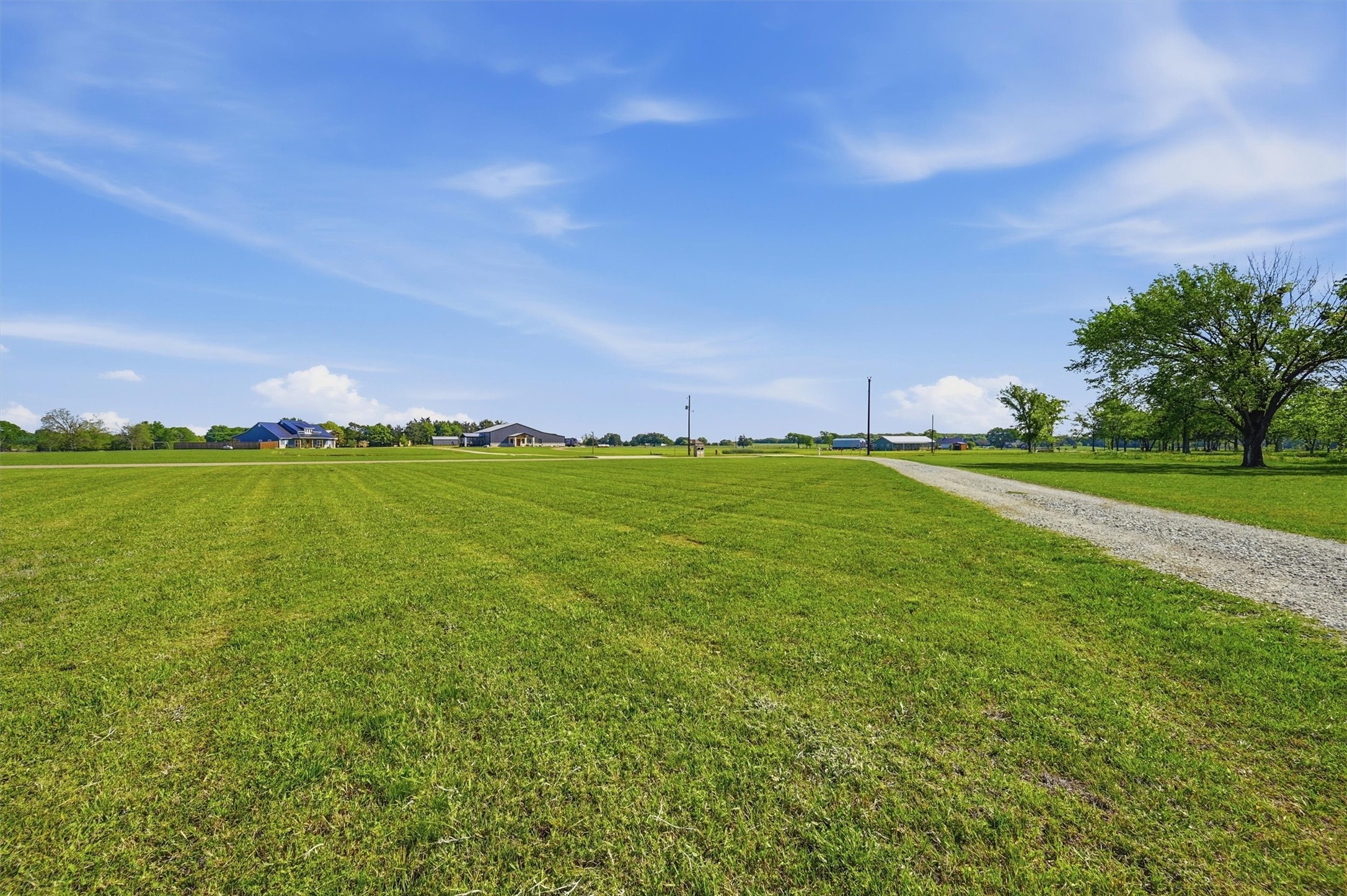 210 County Road 2184