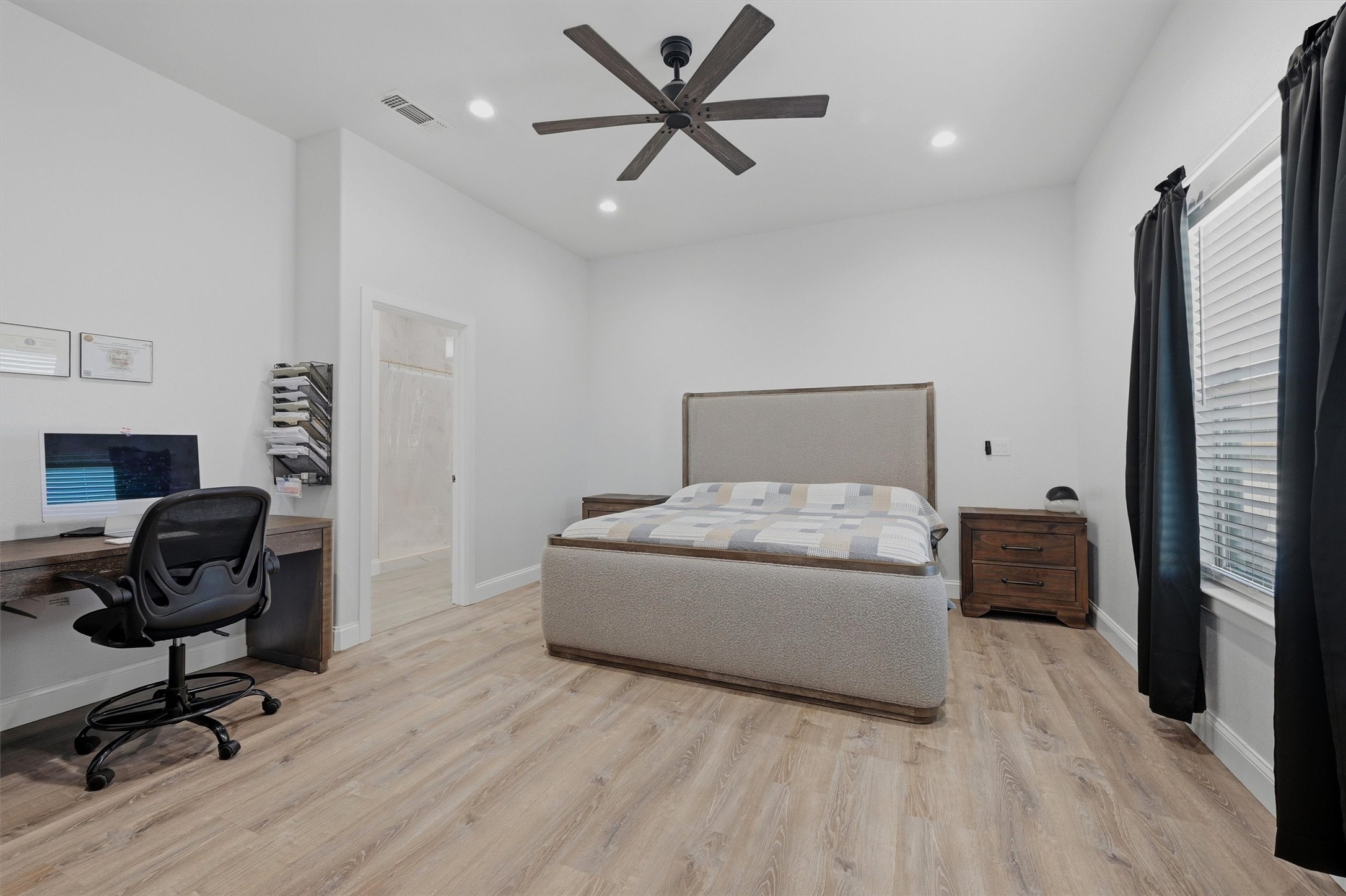 210 County Road 2184