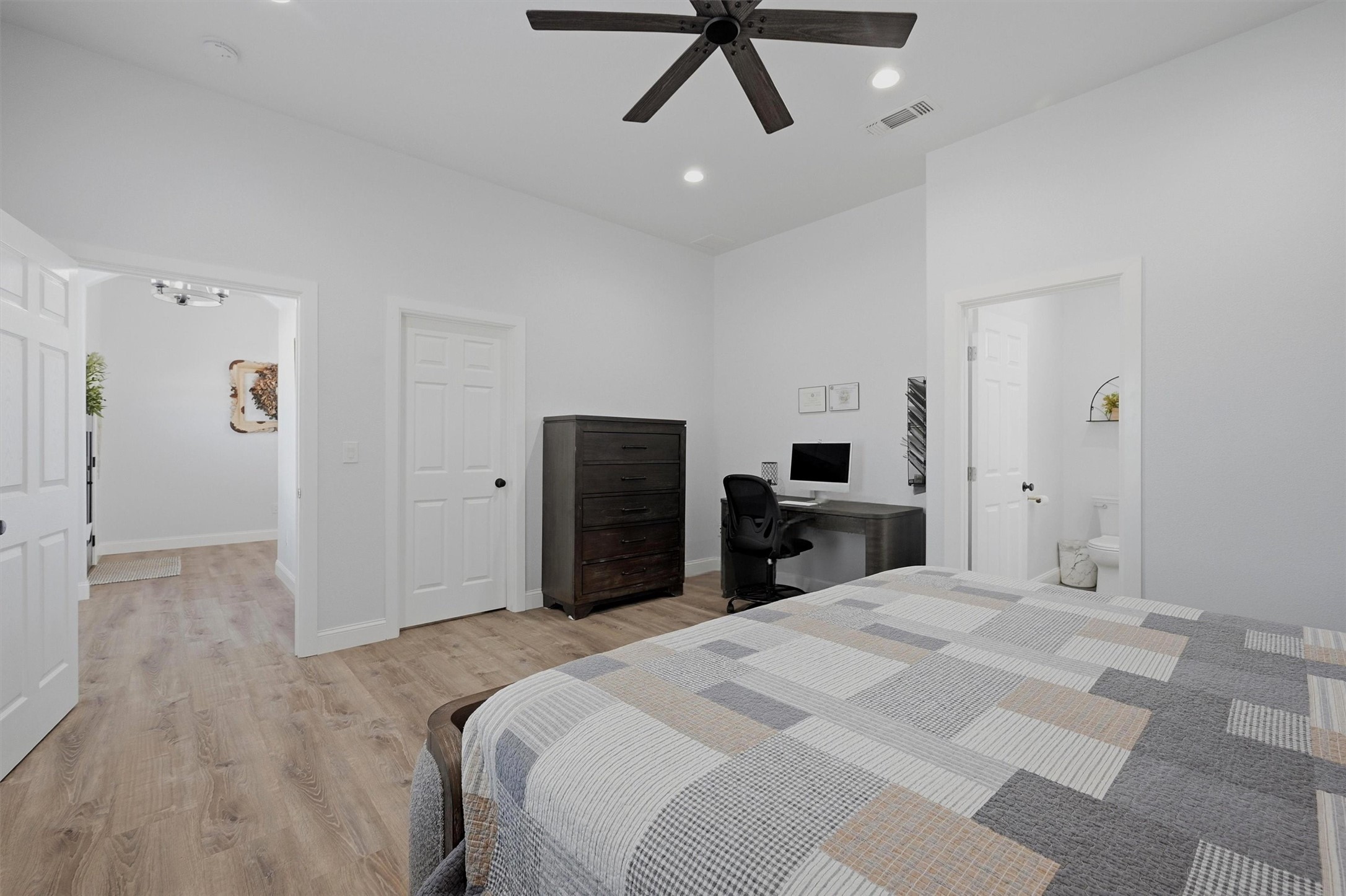 210 County Road 2184