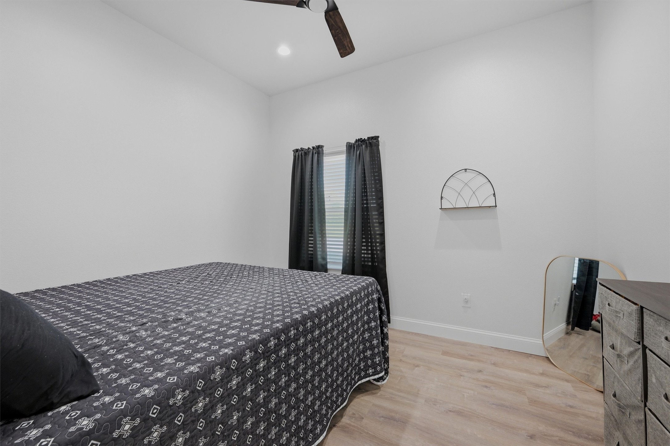 210 County Road 2184