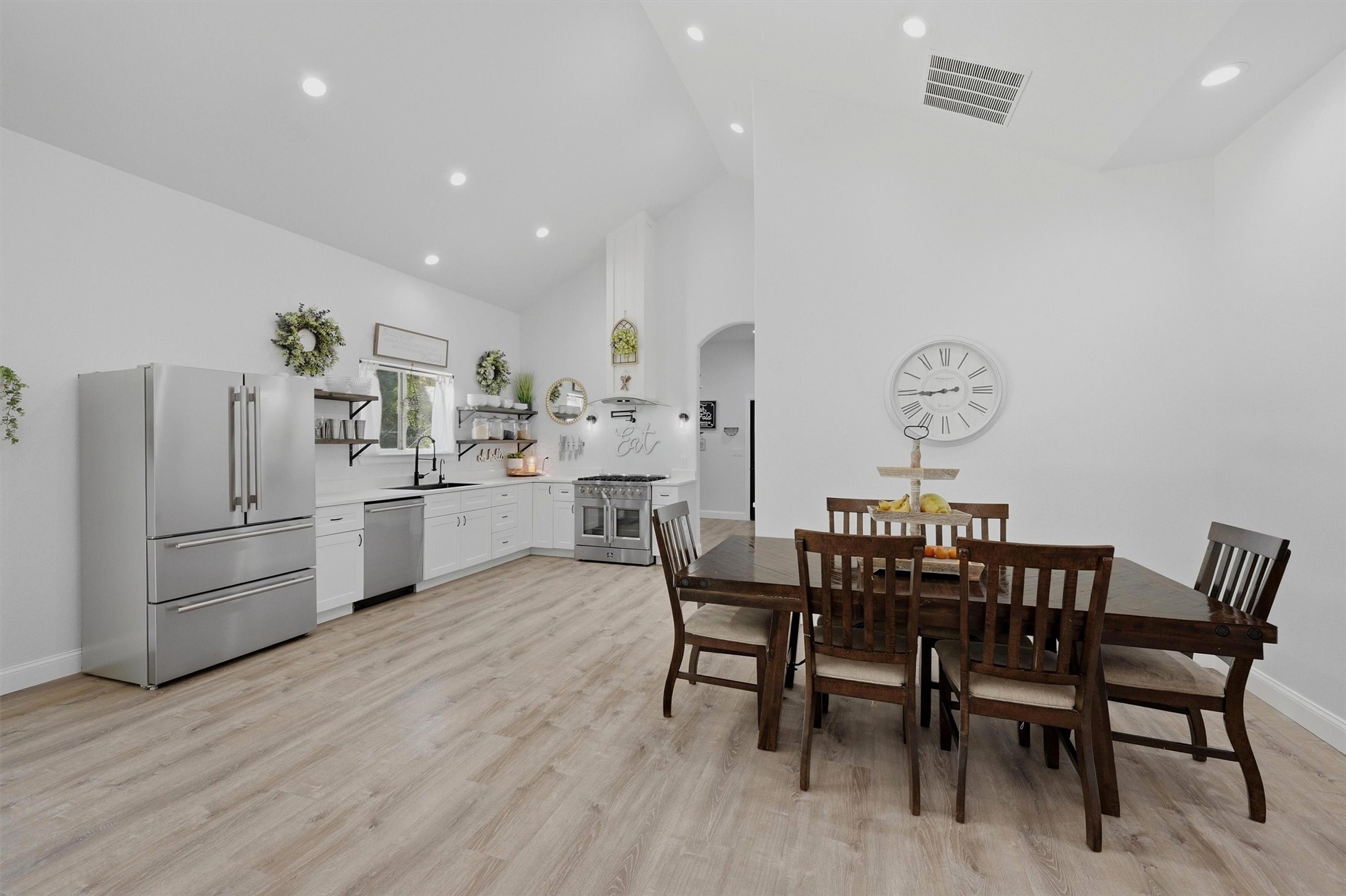 210 County Road 2184